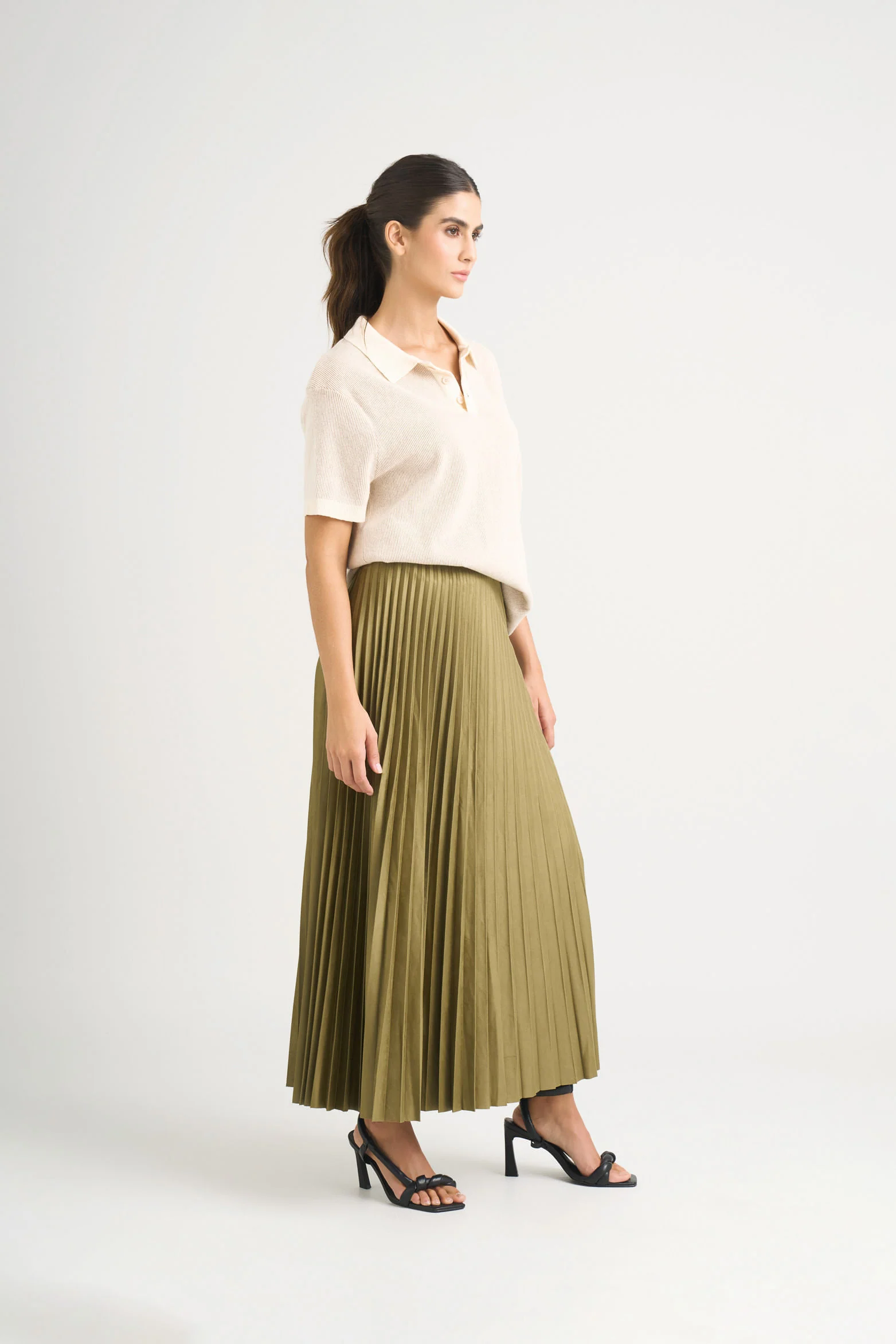 Alma Pleated Skirt for Women in Knit Fabric - Image 3