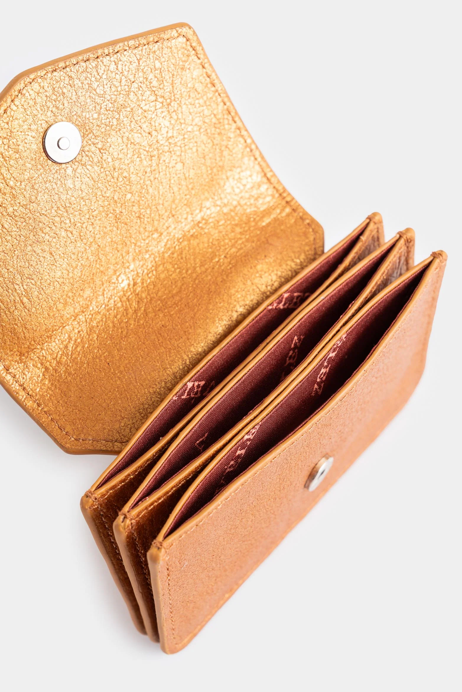 Arabia Leather Document Holder for Women Cracked Effect - Image 5