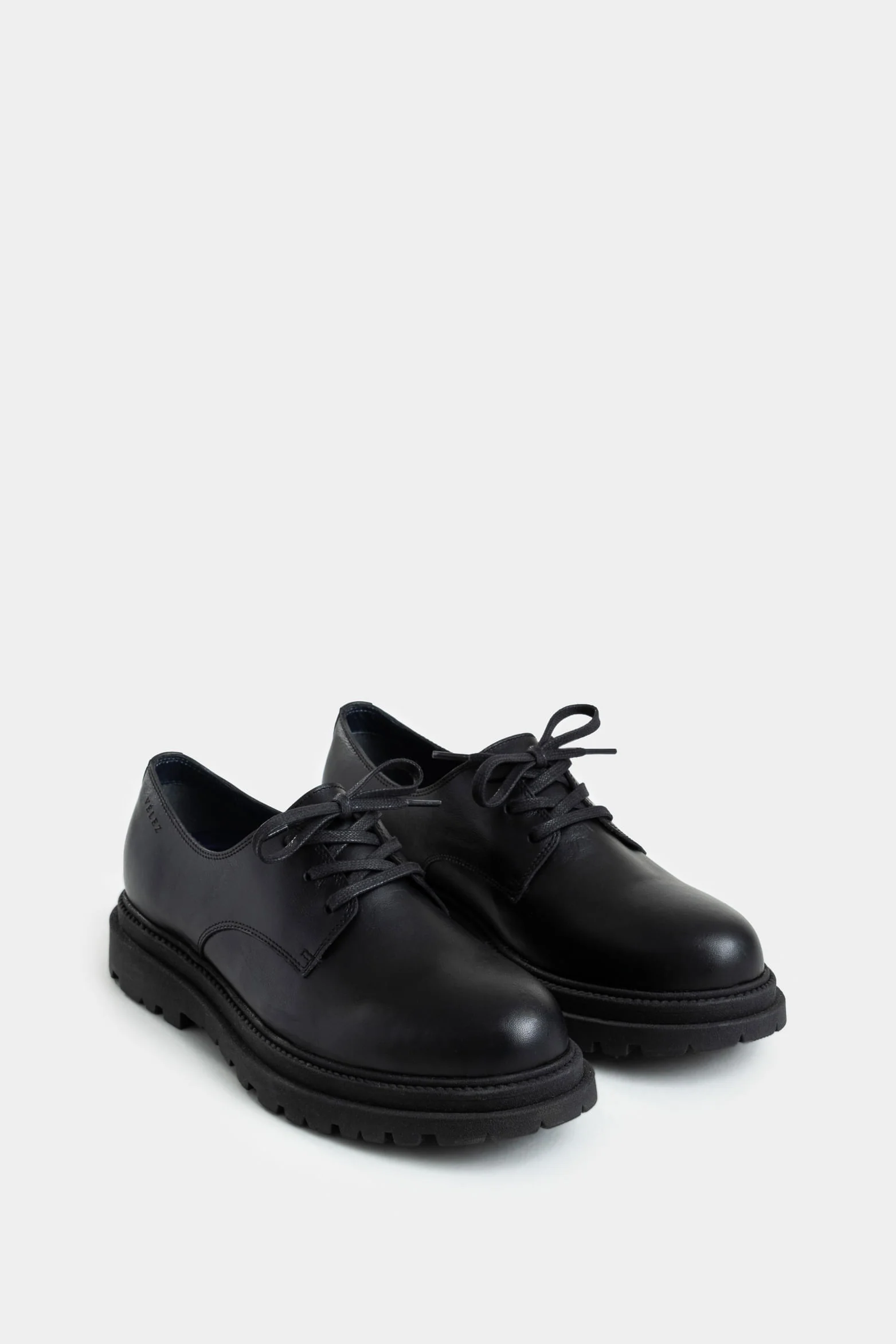 Arezzo Corded Leather Shoes for Men with Aged Effect - Image 2
