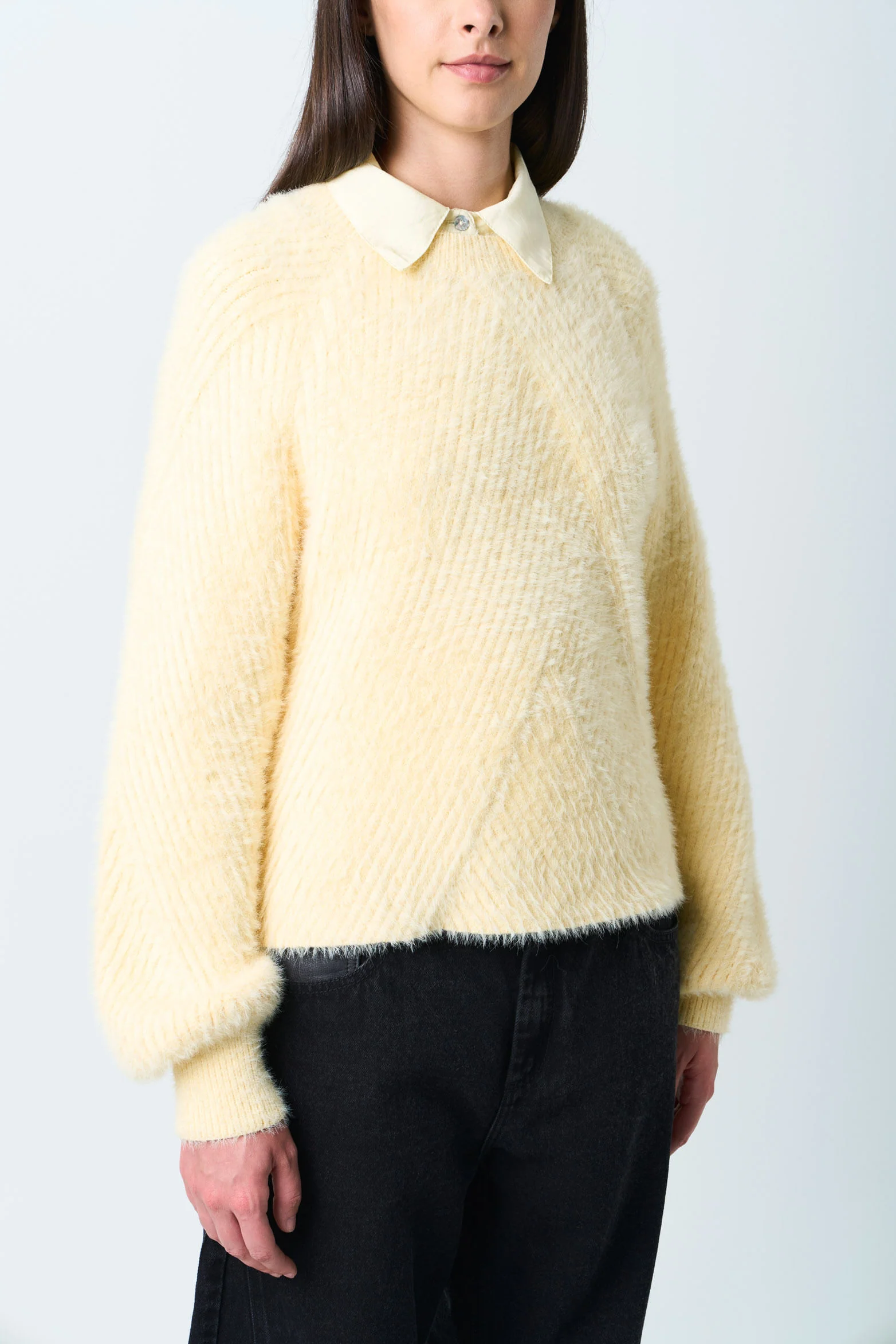 Asymmetrical ribbed Liora sweater for women - Image 5