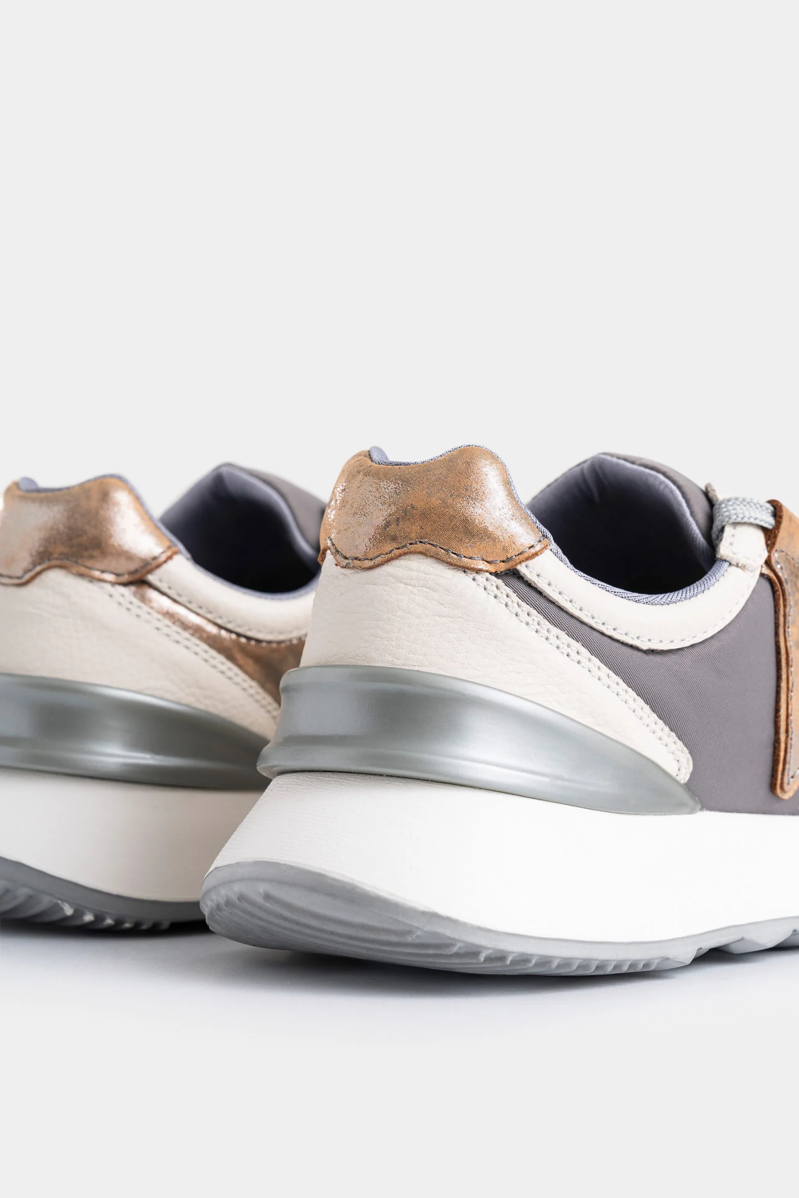 Australis Leather and Canvas Sneakers for Women with Anatomical Insole - Image 5