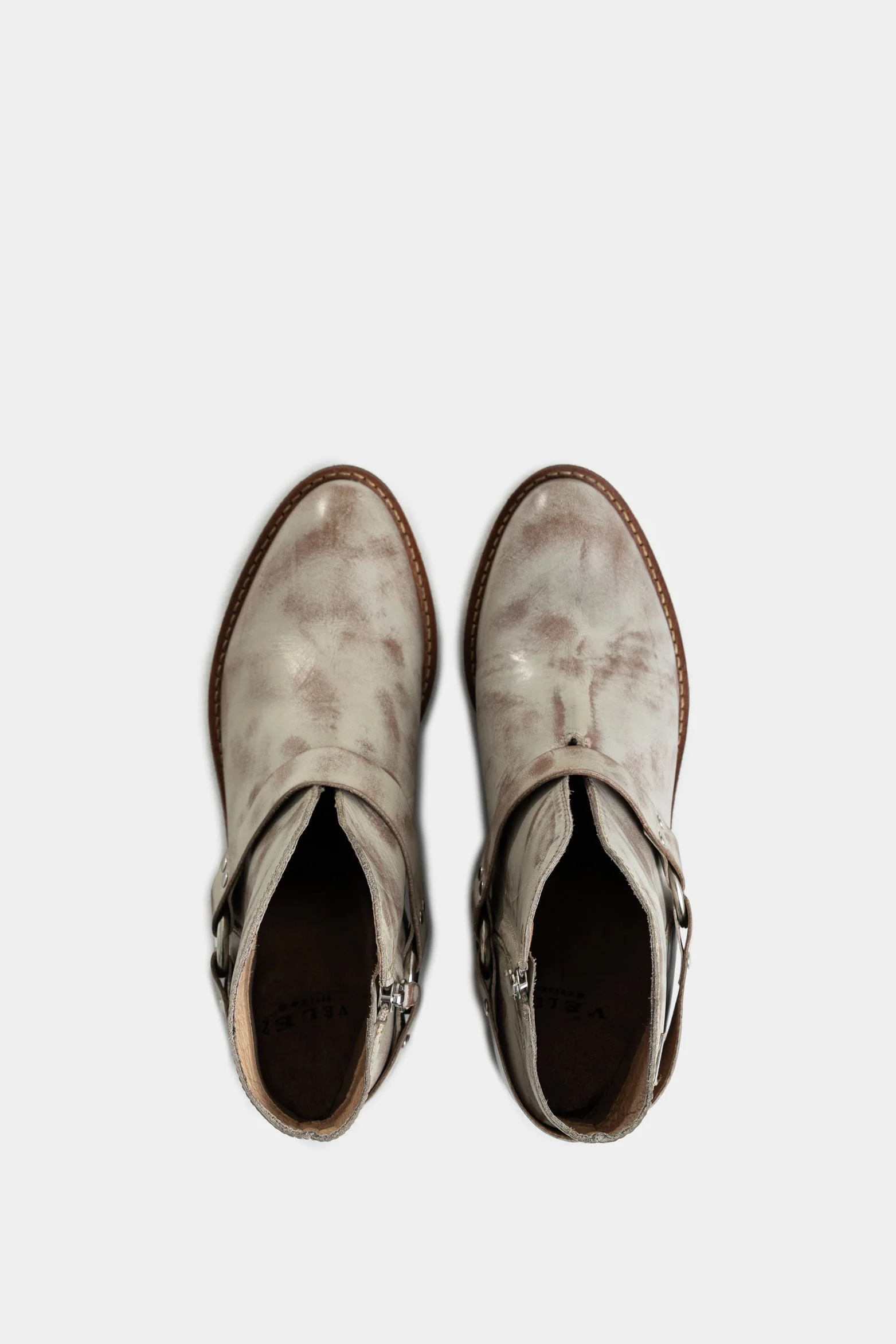 Azúcar Texan Ankle Leather Booties for Women with Stirrup Detail - Image 4