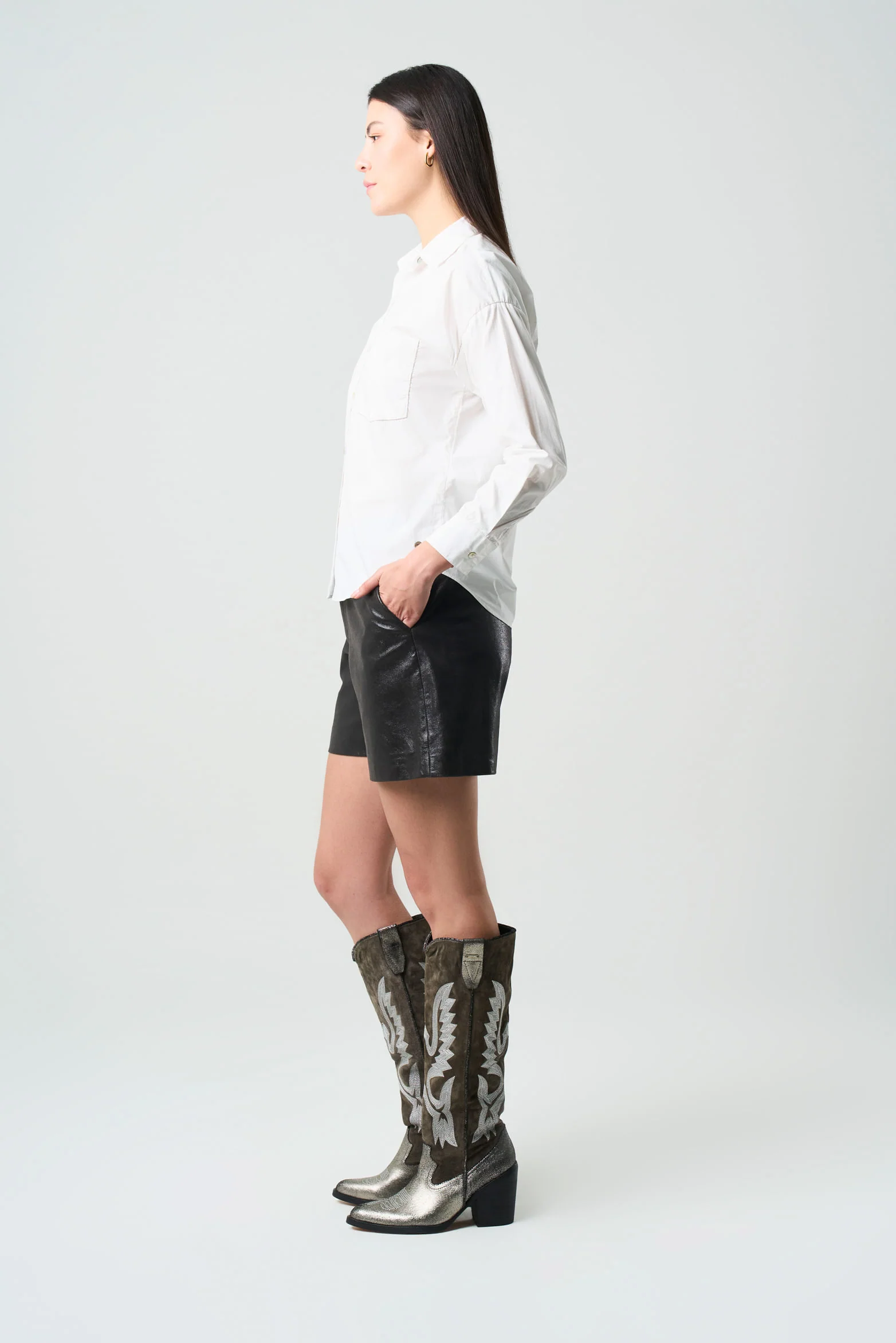 Basic LongSleeve Shirt for Women in Plain Weave with Millaré Detail - Image 2