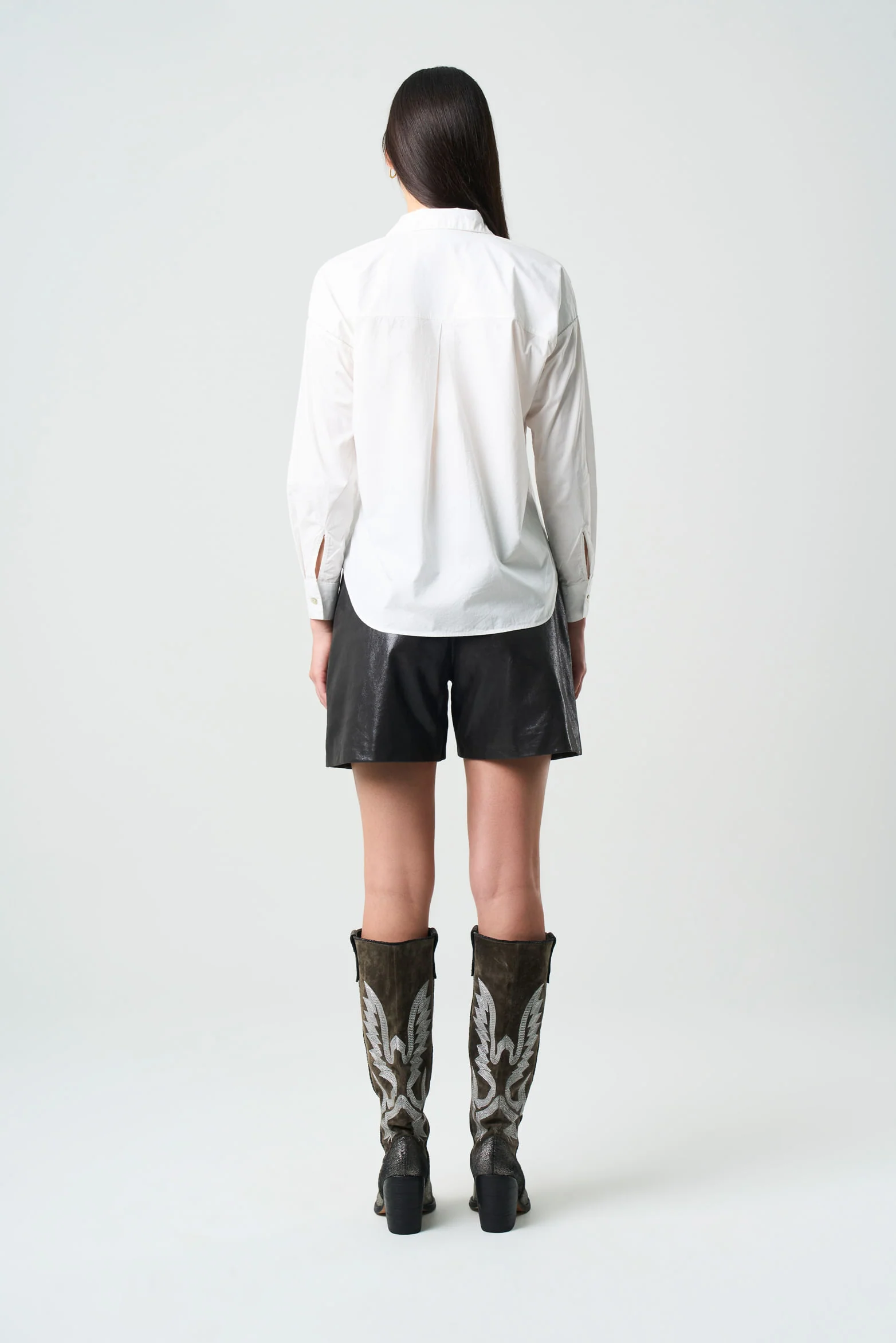 Basic LongSleeve Shirt for Women in Plain Weave with Millaré Detail - Image 3