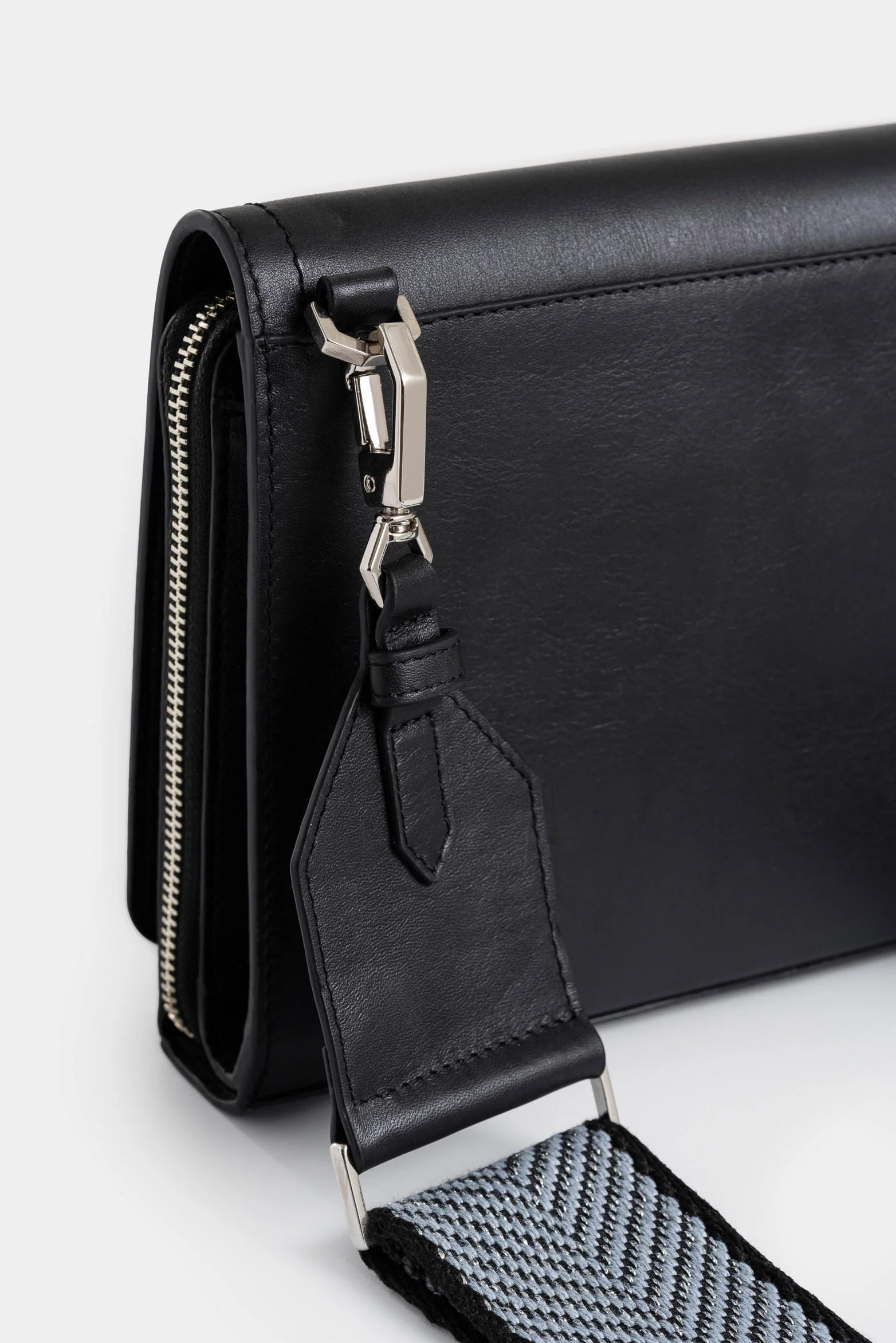 Bowling Abi Leather Bag with Braided Strap - Image 5