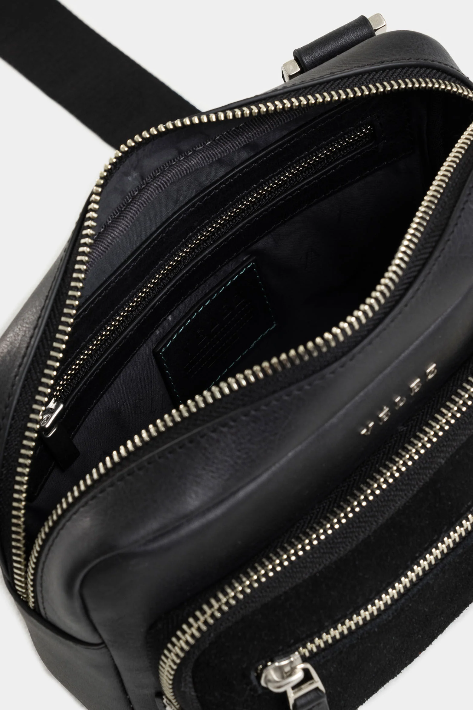 Bright Leather Hands-Free Bag for Men with Black Padded Detail - Image 5