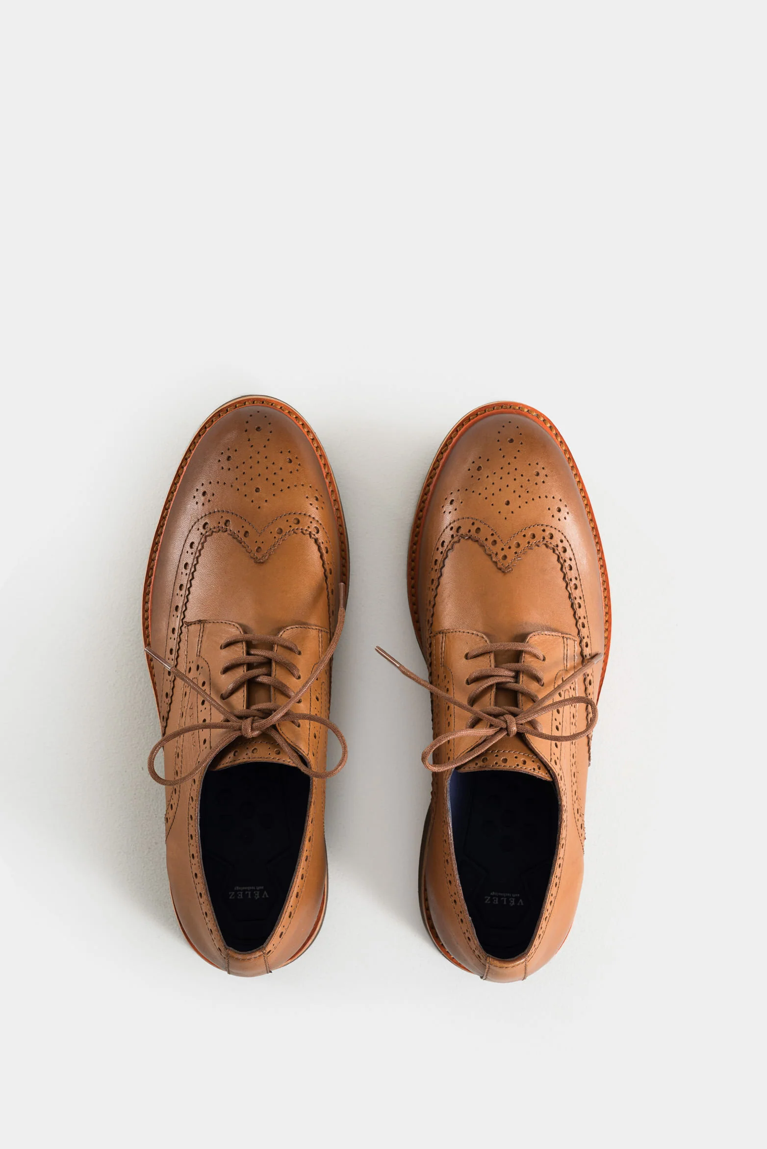 Brogue Leather Shoes for Men with Traditional Cuts - Image 4