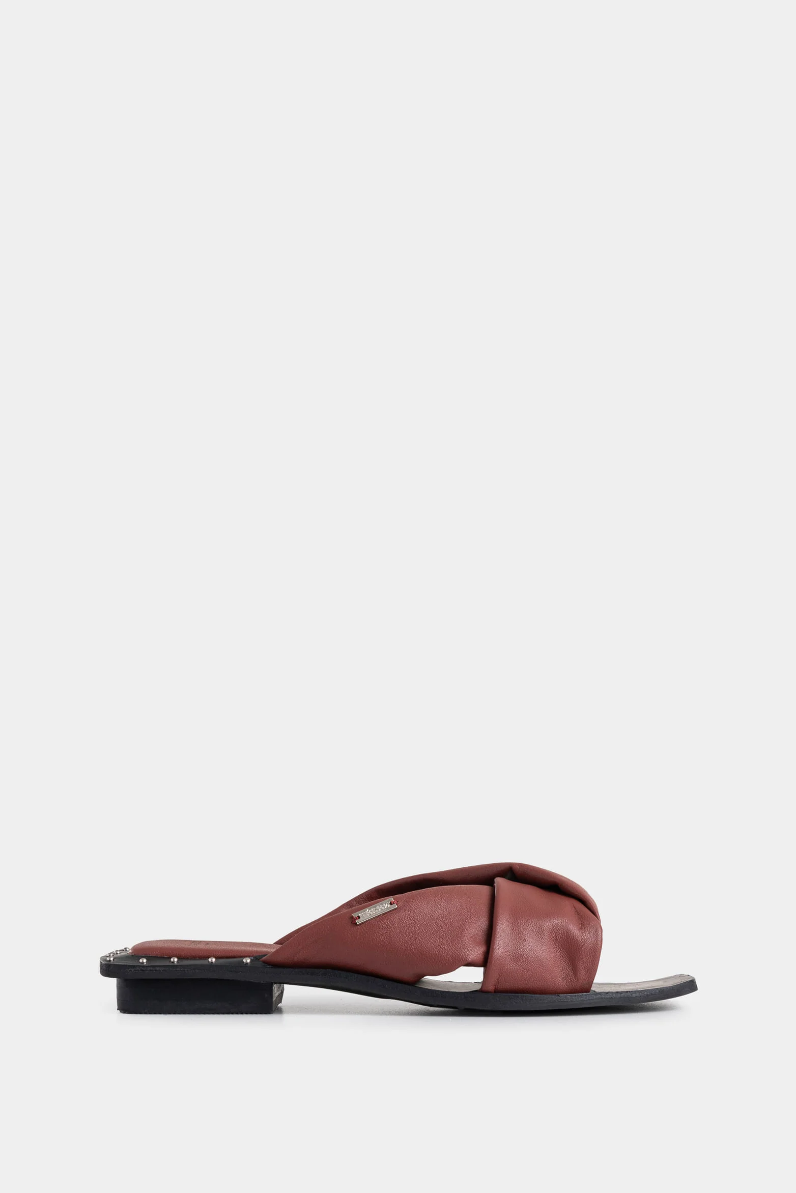 Circe Flat Leather Sandals for Women with Crossed Detail