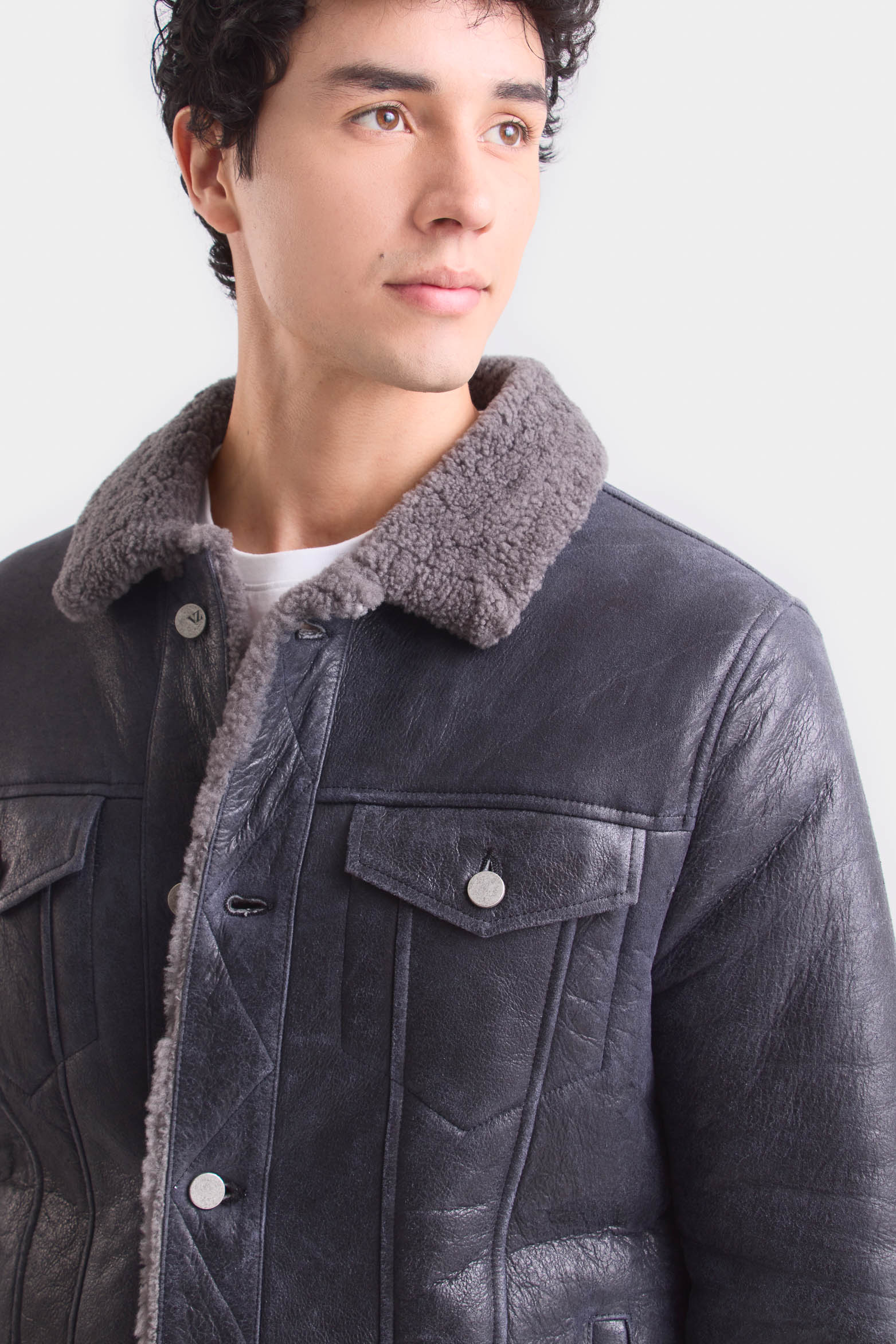 Ebro Leather Jacket for Men with Truckerilhouette Black - Image 2