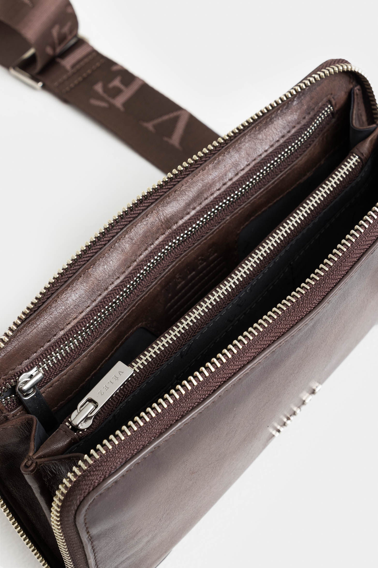 Elba 2 Leather Hands-Free Bag for Women with Brushed Finish - Image 5