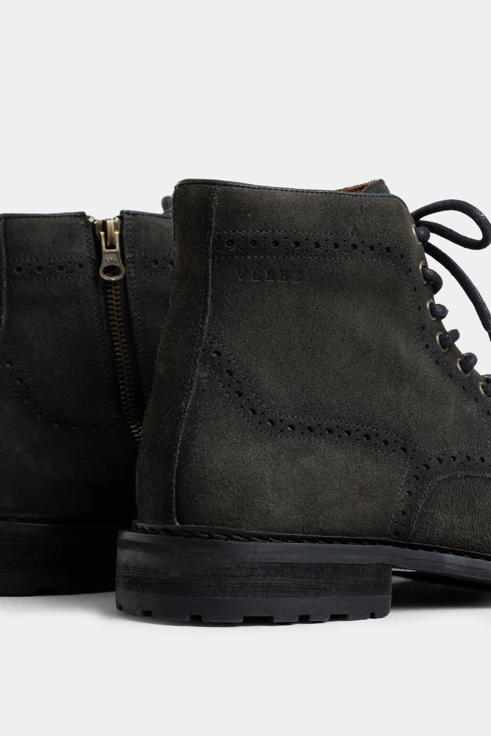 Estepa 2 Leather Boots for Men with Chipped Detail - Image 5