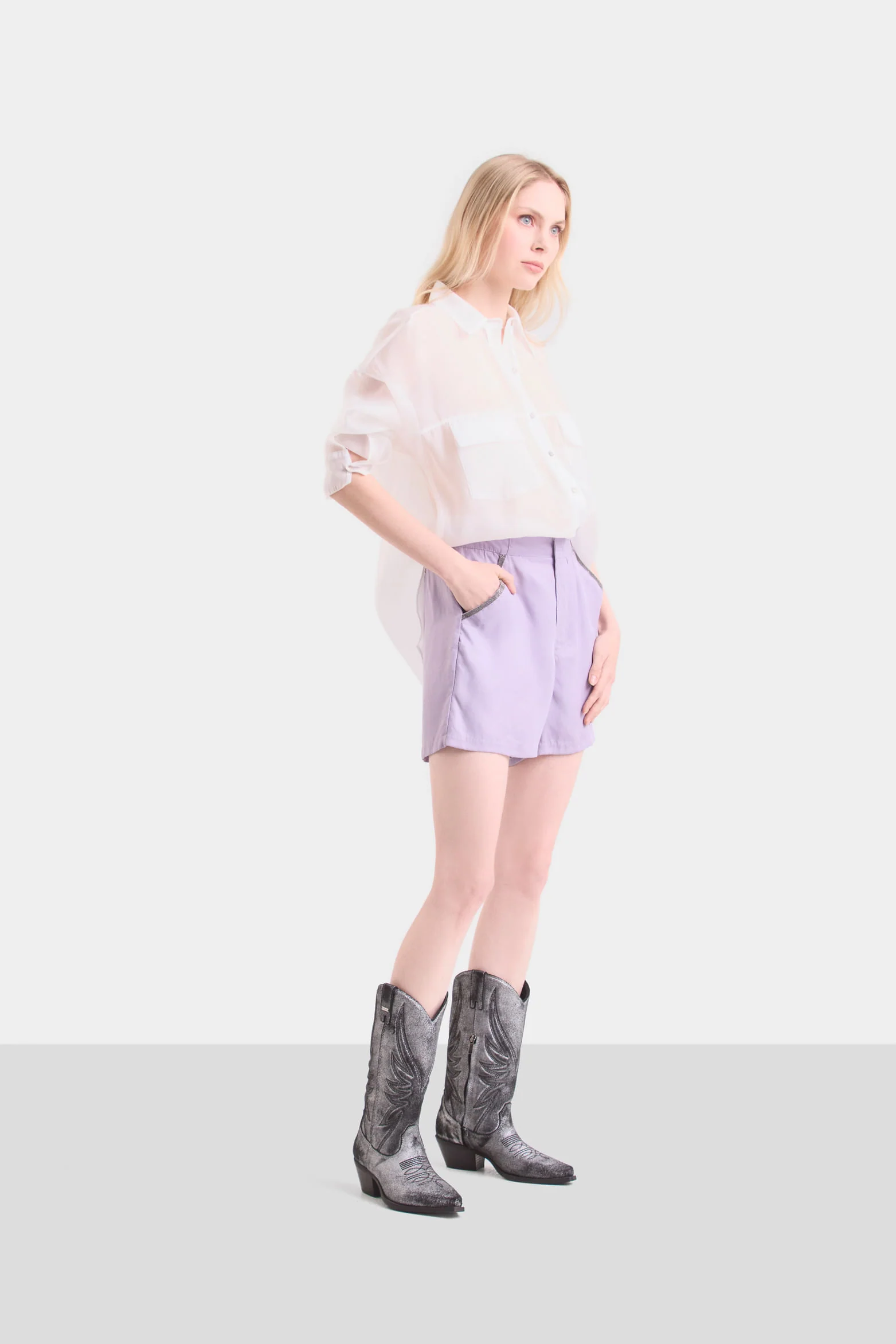 Flat Weave Short Shorts for Women with Milgrain Detail - Image 3