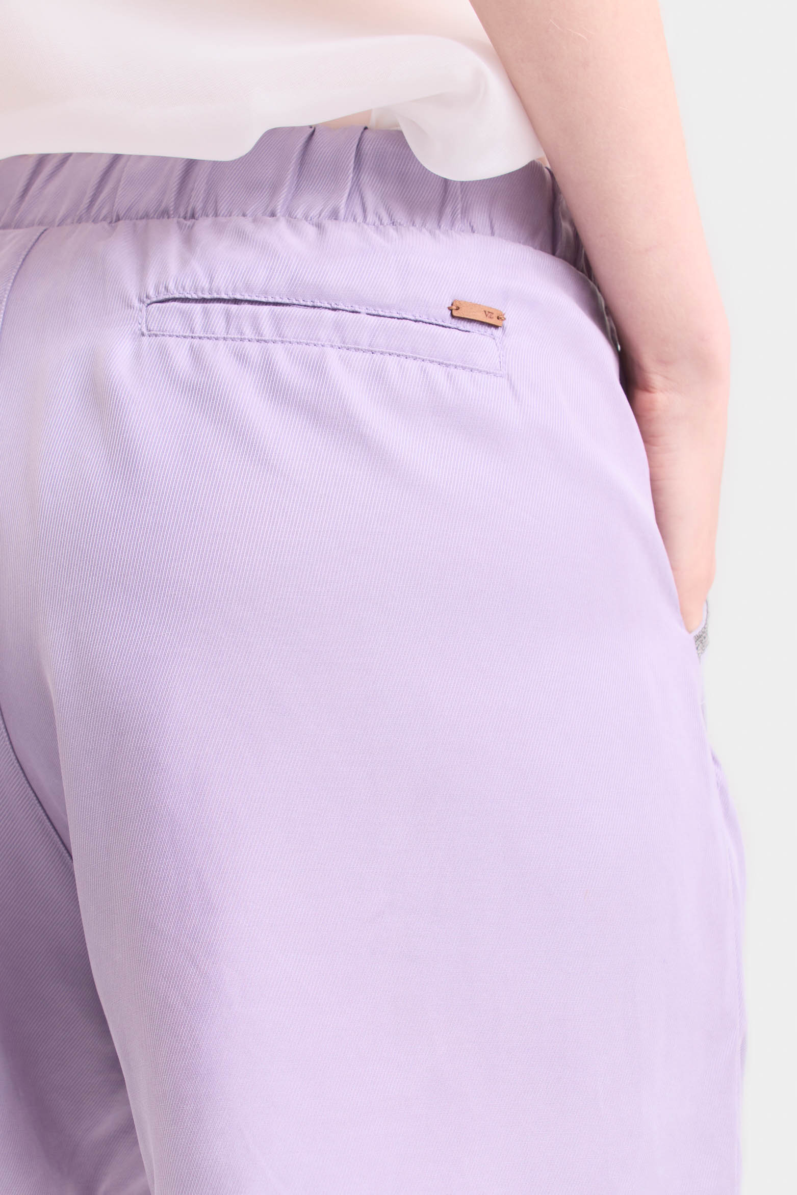 Flat Weave Short Shorts for Women with Milgrain Detail - Image 4
