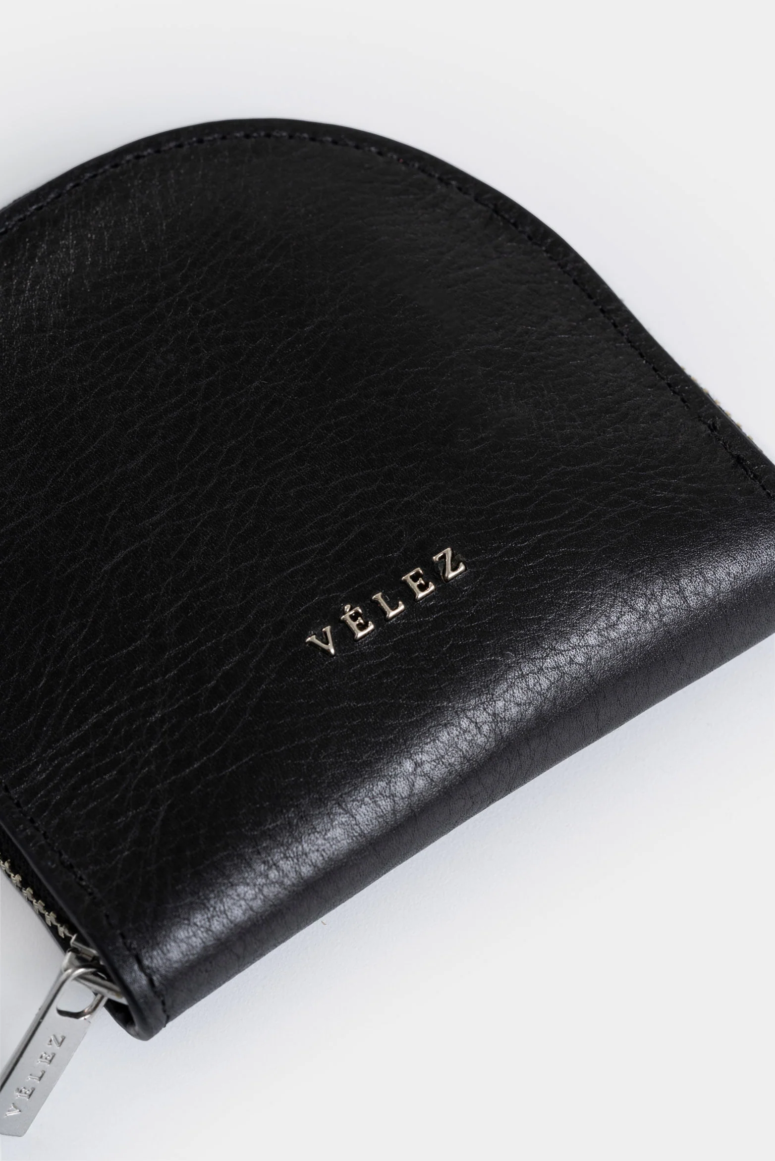 Florence Leather Coin Purse for Women Crackled Finish - Image 4