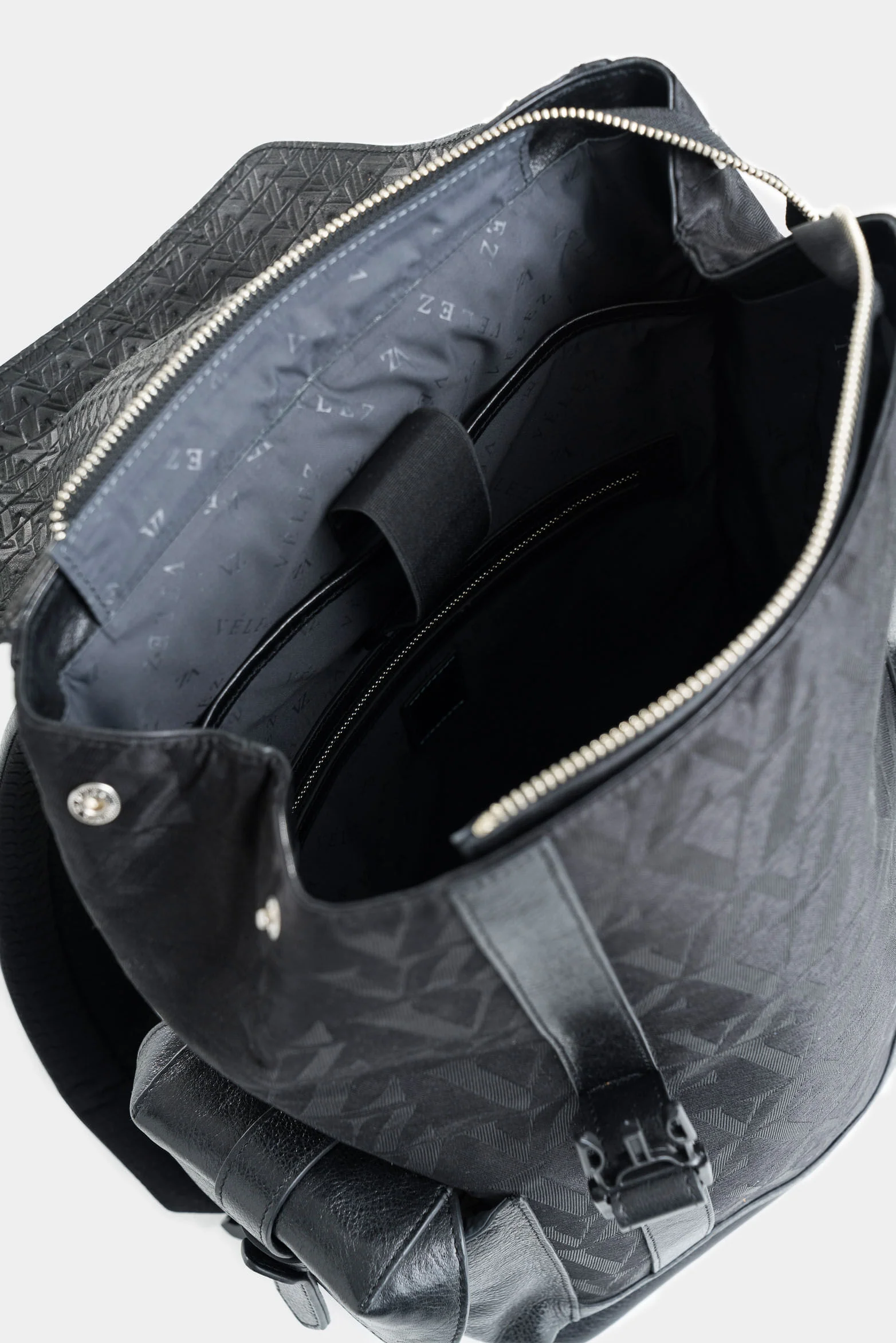Garda Jacquard Leather Backpack for Men with Monogram - Image 5