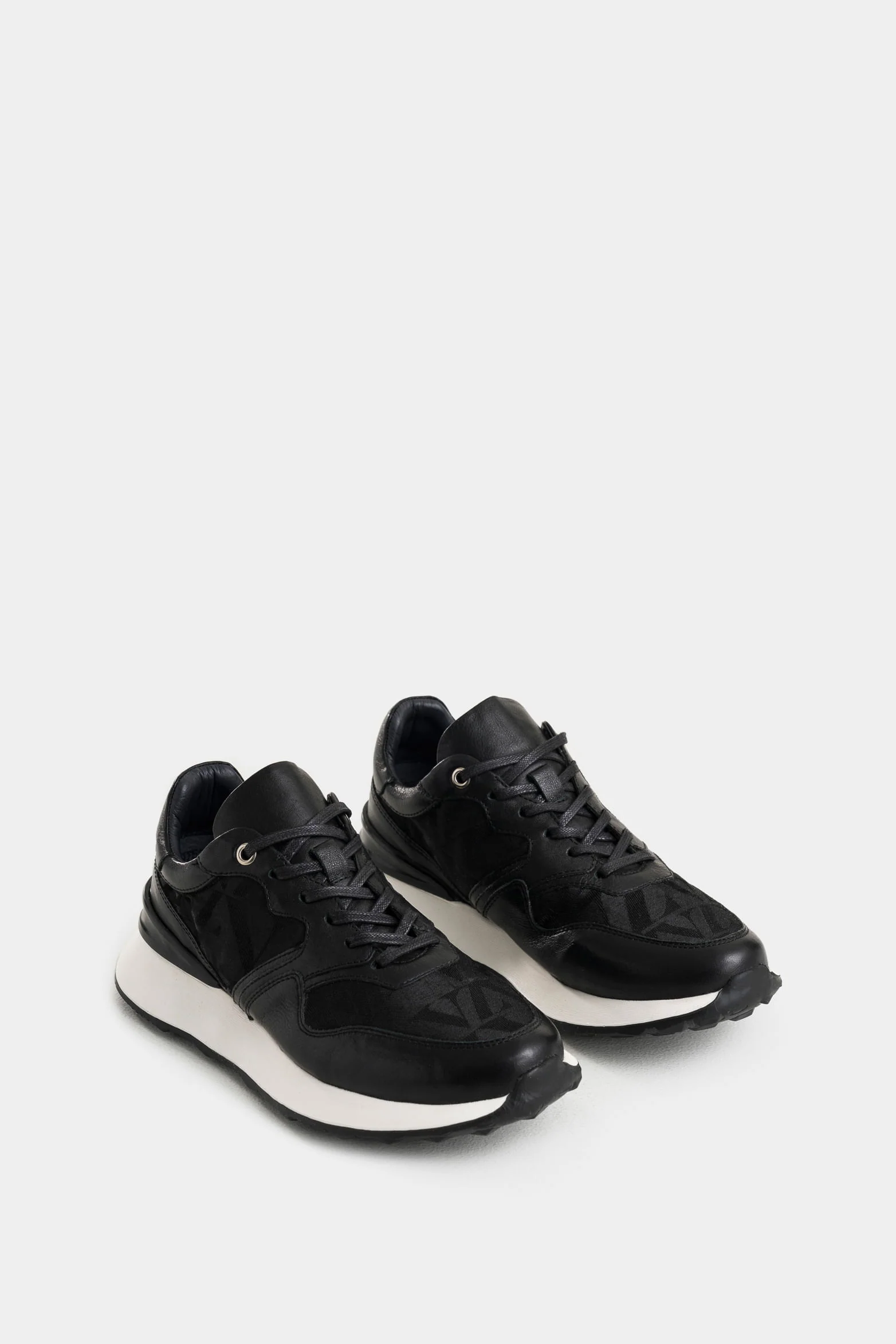 Garda Leather Sneakers for Men Jacquard Details - Image 2