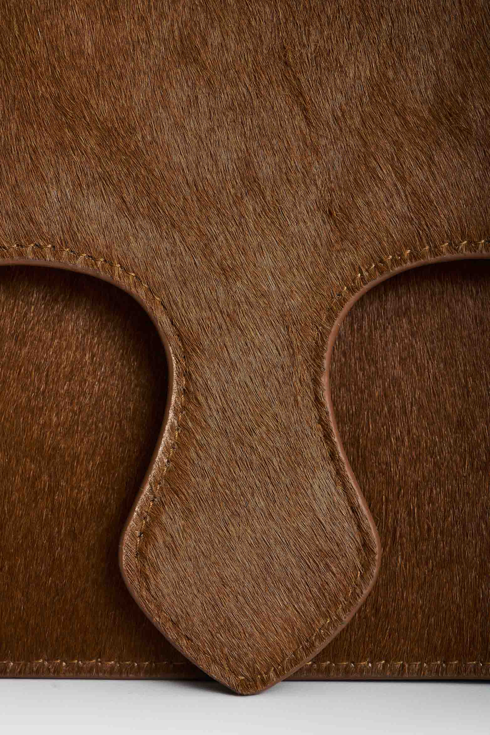 Garniel hair-on leather bowling bag for women - Image 4
