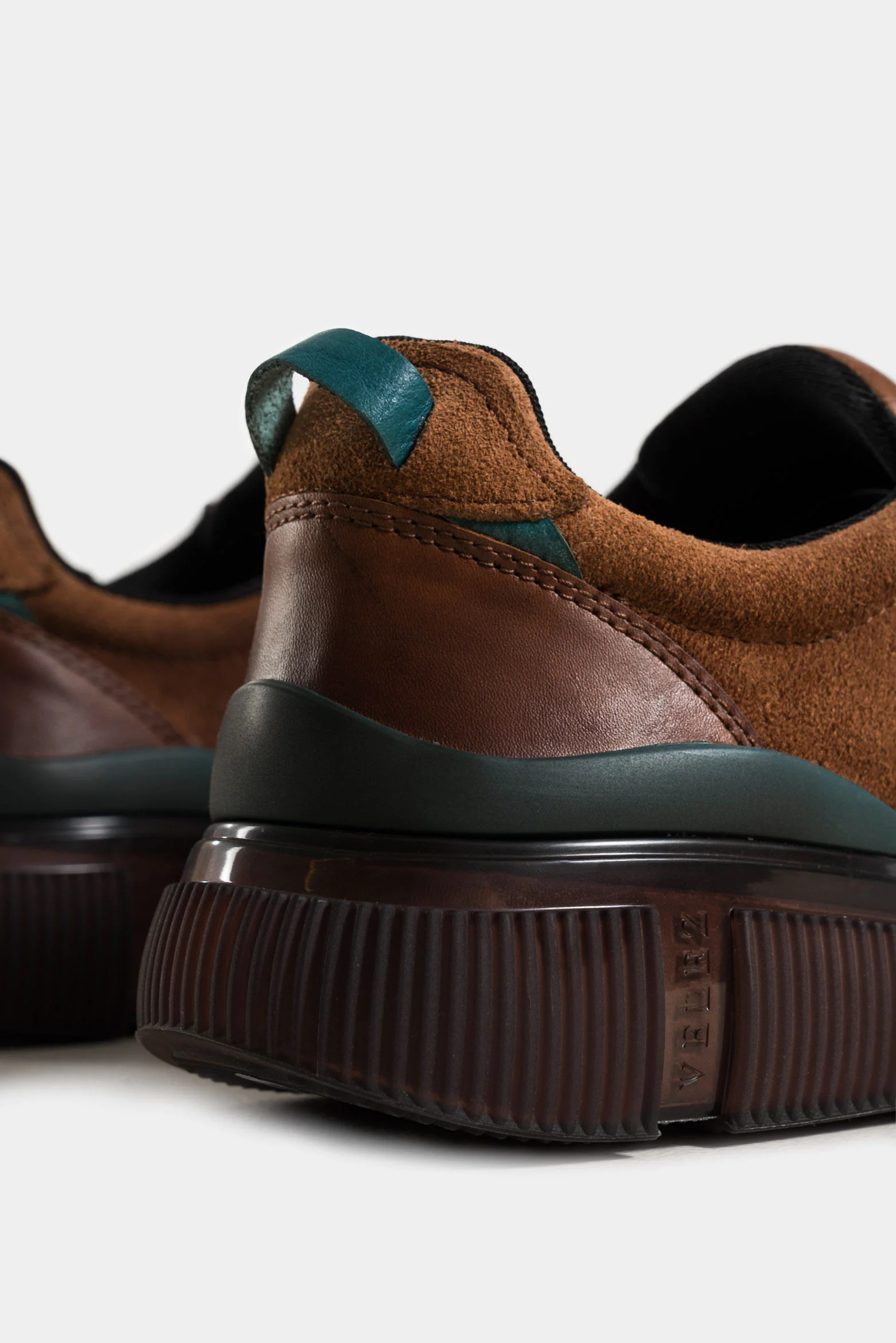 Halo SneakersSmooth Leather and Suede Texture for Men - Image 5