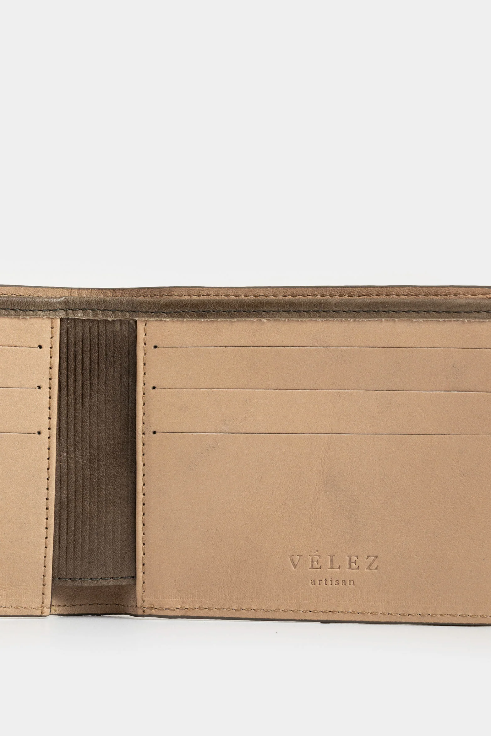 Halo Spring Leather Wallet with Contrasts for Men - Image 5