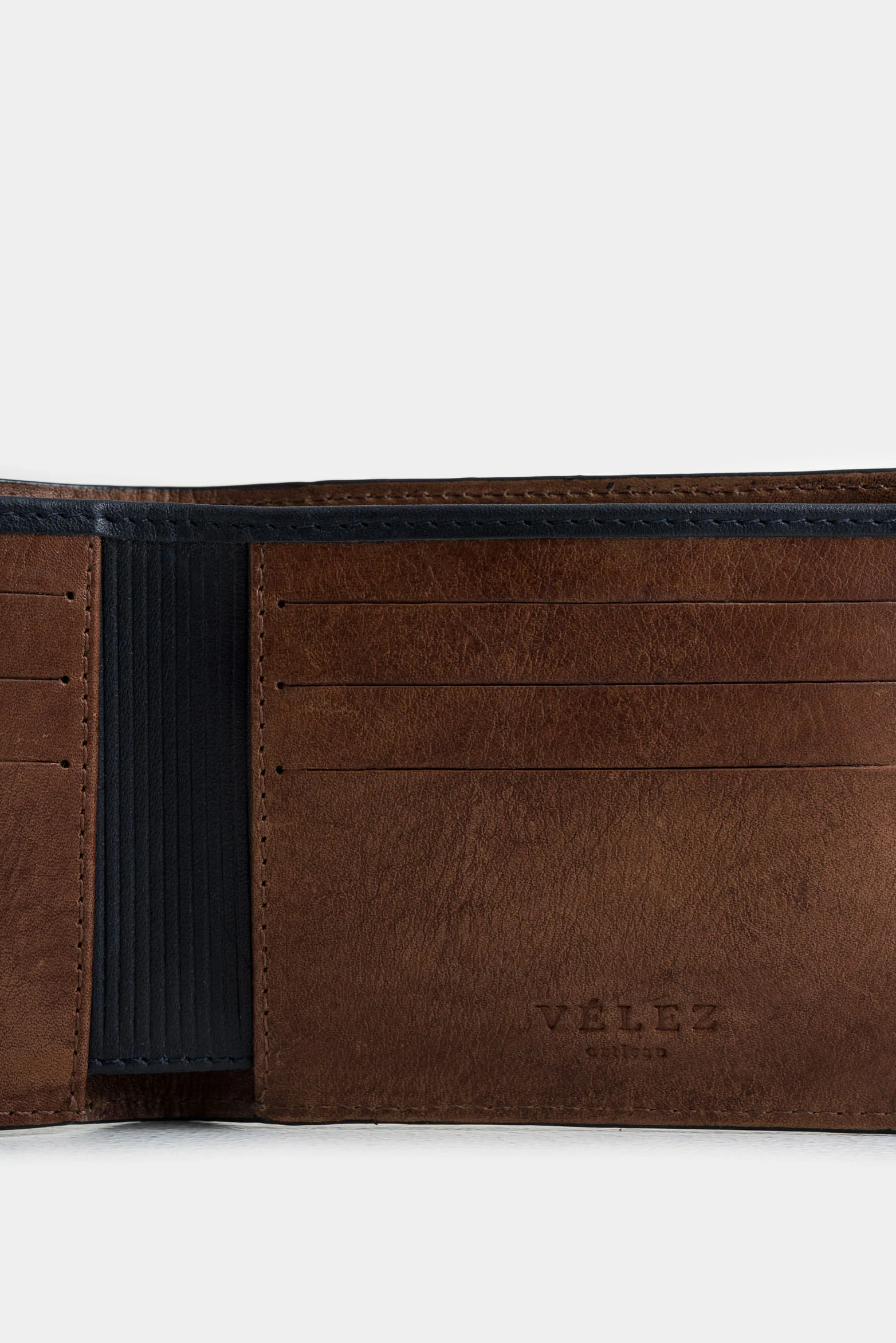 Halo Spring Leather Wallet with Contrasts for Men - Image 5