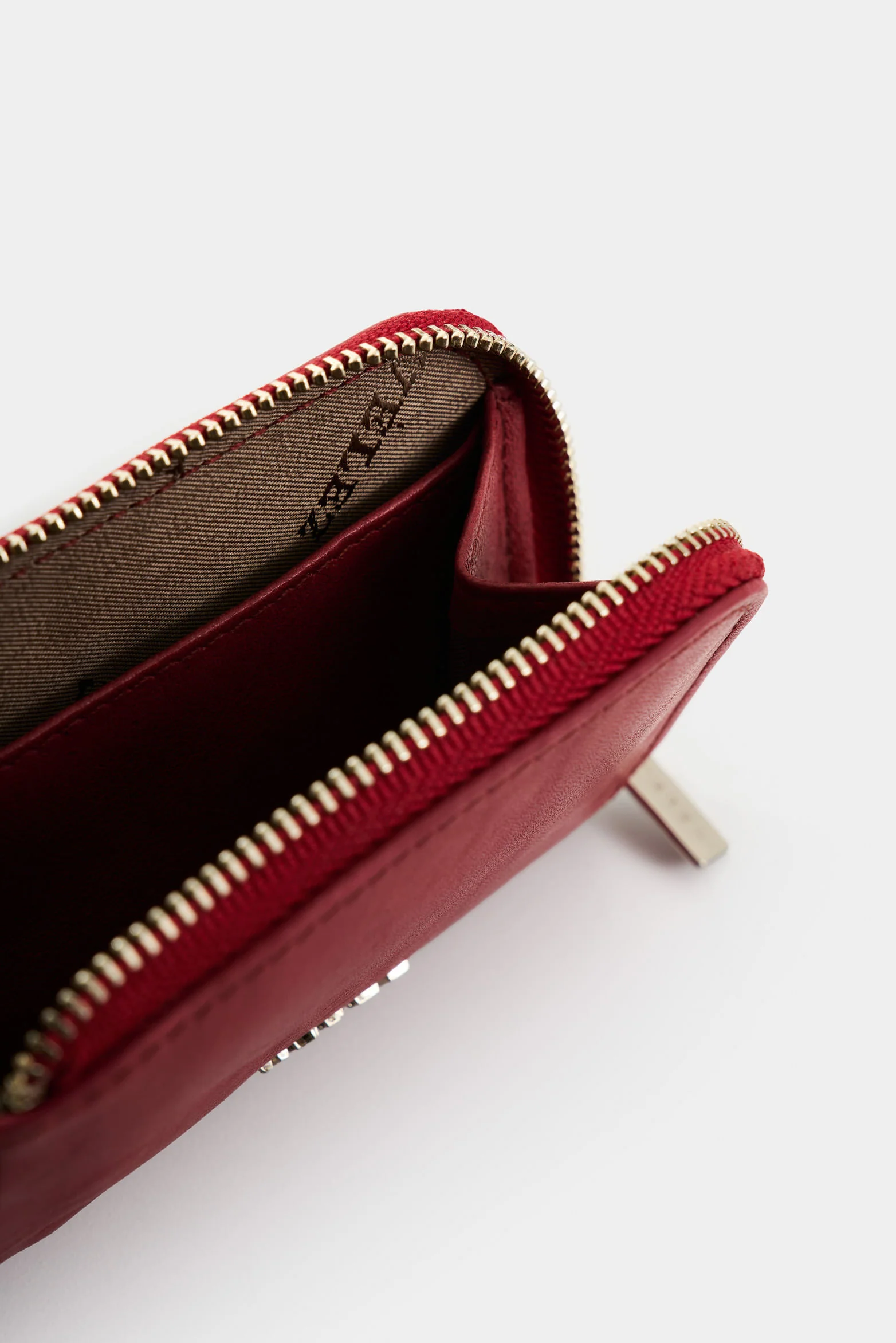 Holy Leather Document Holder for Women with Zipper - Image 5