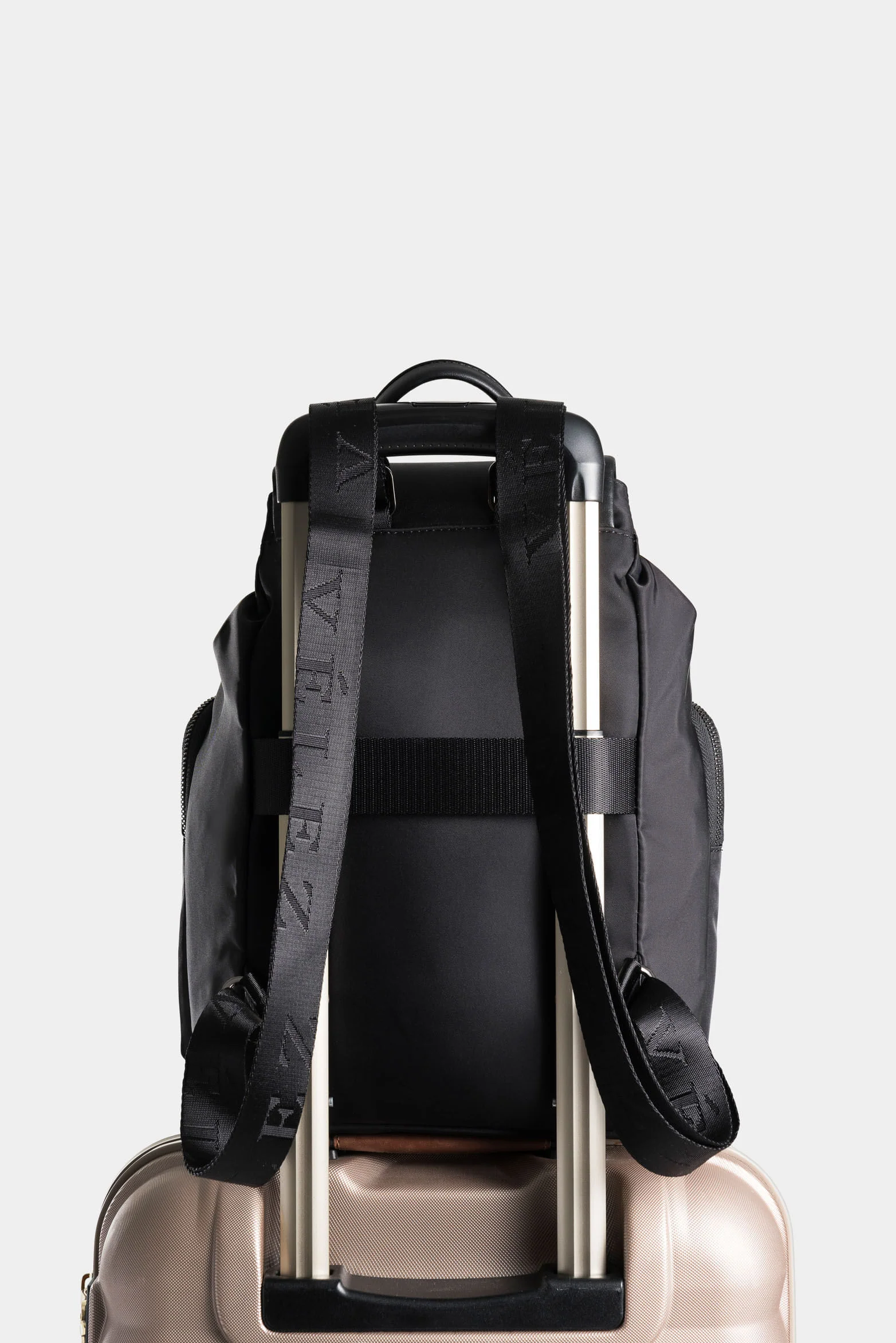 Ibiza Canvas and Leather Backpack for Women with Functional Plaque - Image 2