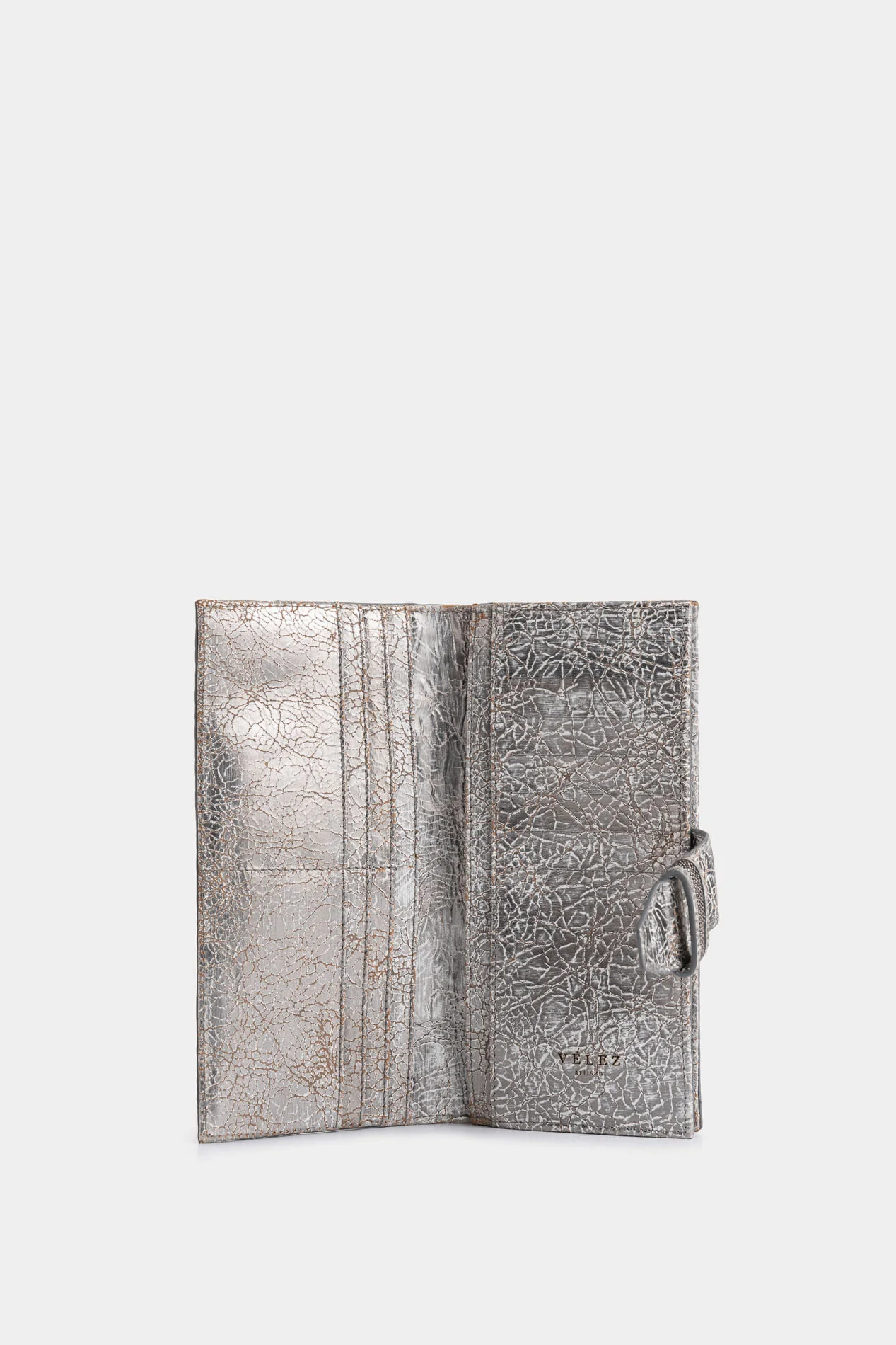 Ibiza Folia Leather Checkbook Holder for Women with Removable Chain - Image 2