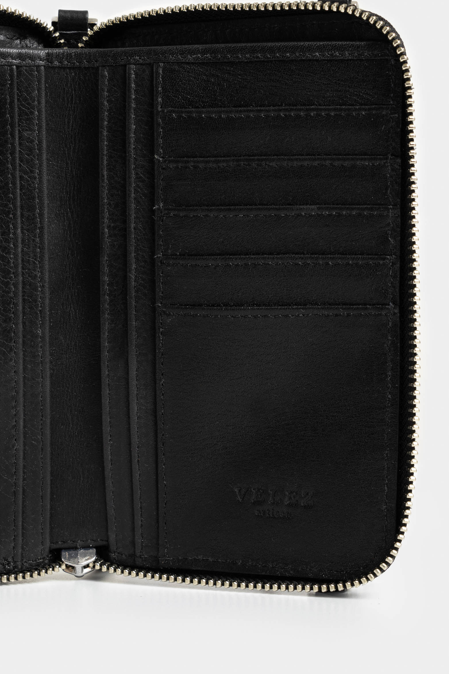Ibiza Leather Checkbook Holder for Women with Chain - Image 5
