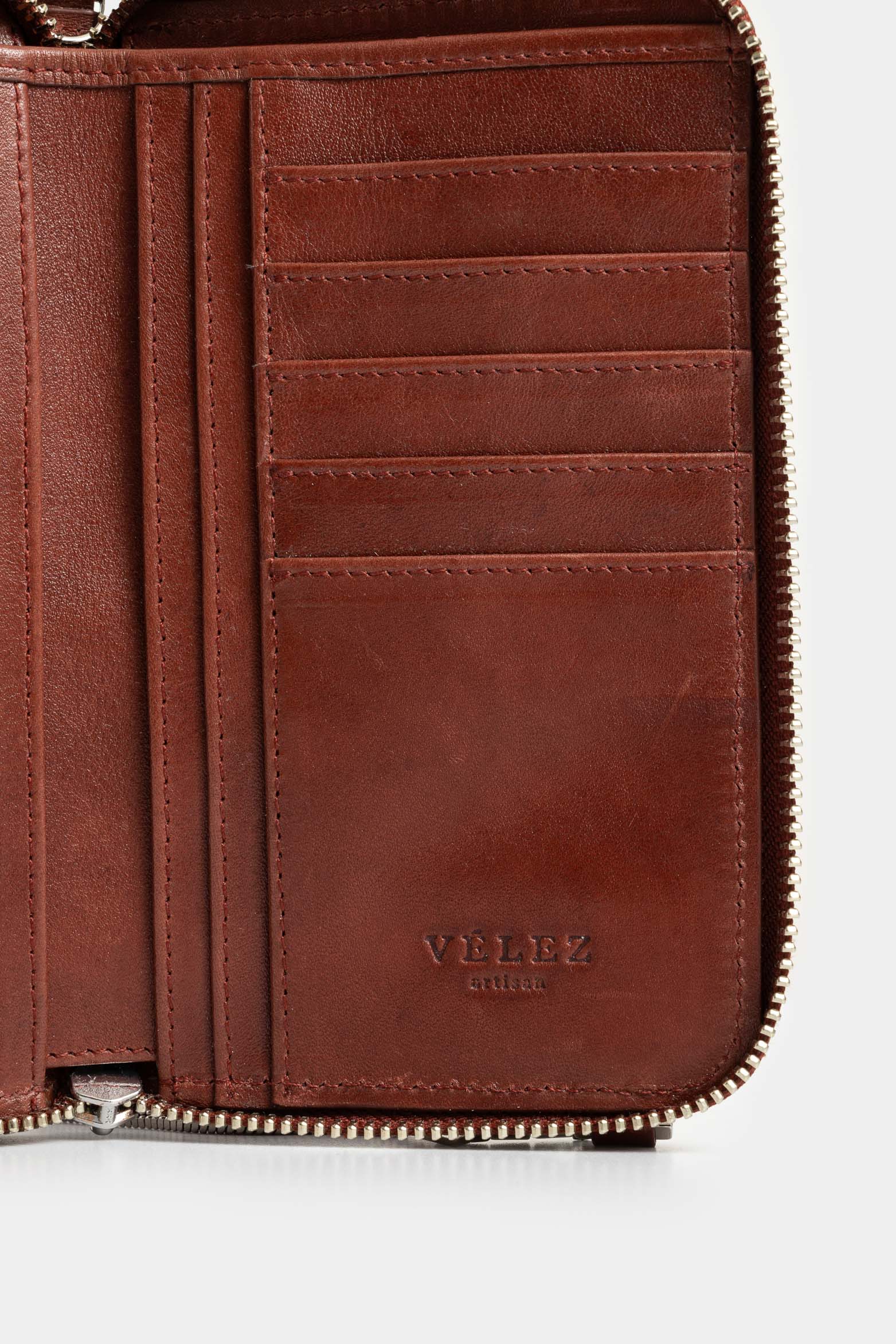 Ibiza Leather Checkbook Holder for Women with Chain - Image 5