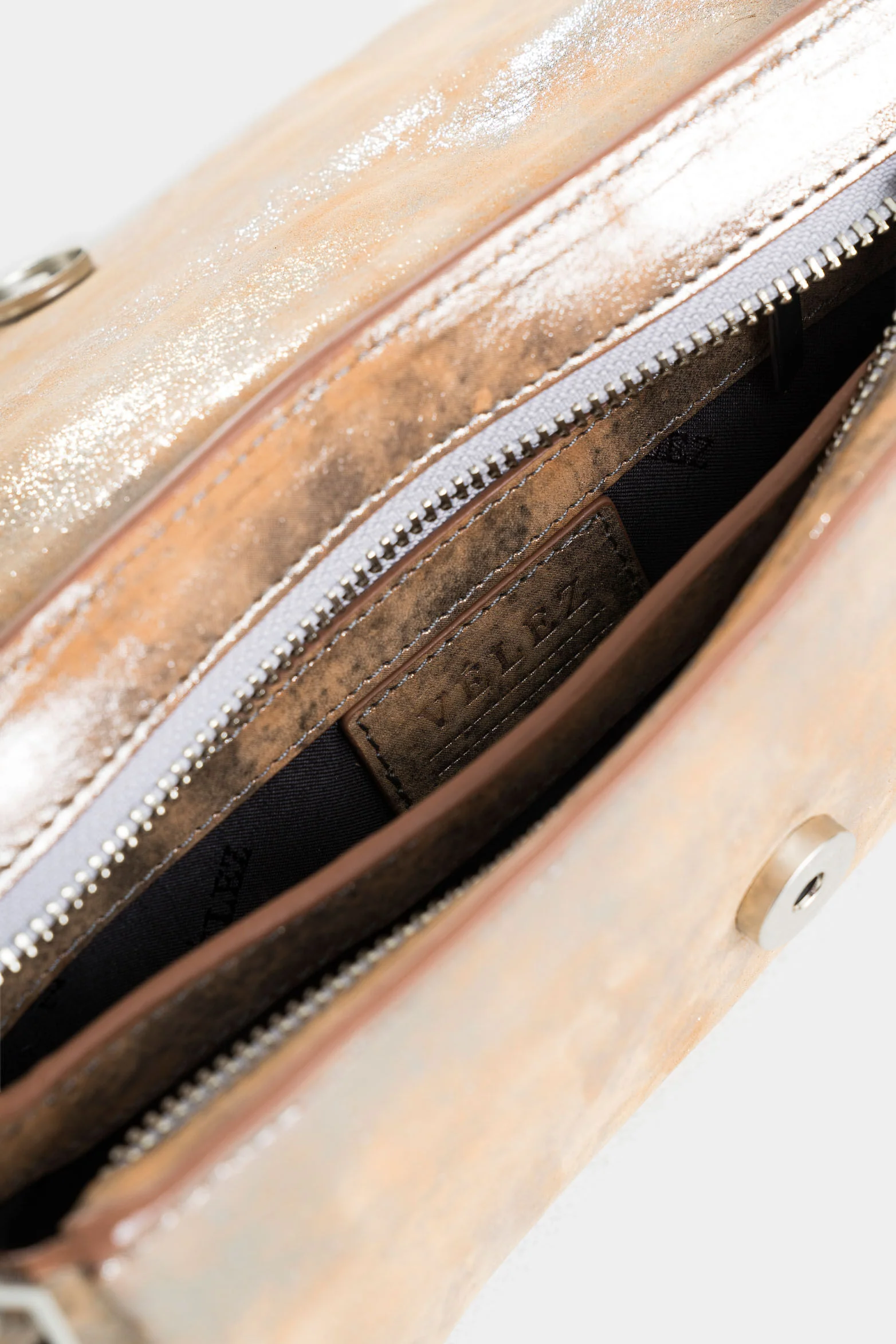 Iris Folia Leather Hands-Free Bag for Women with Bee Insignia - Image 5