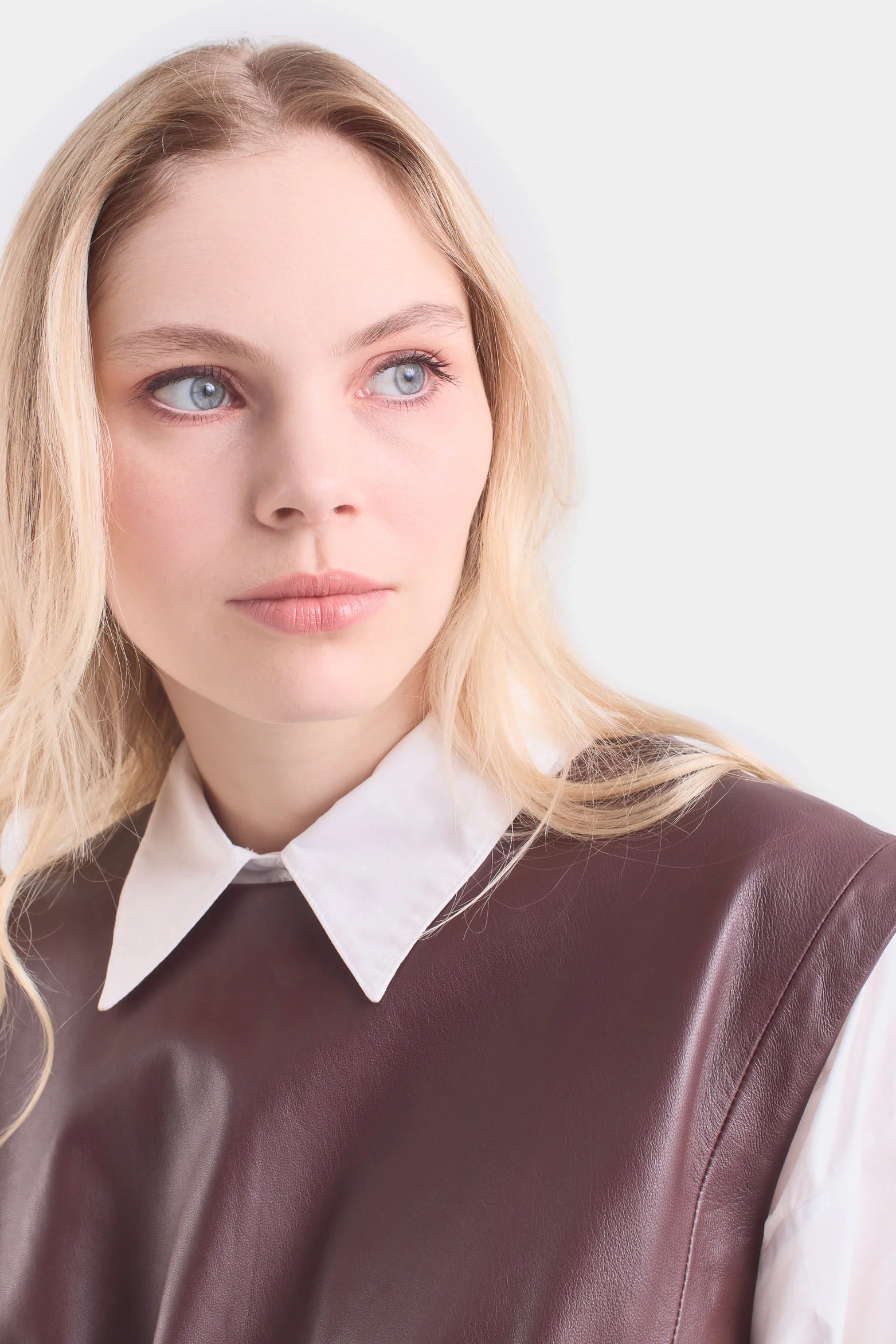 Iris Leather Shirt for Women with Front Elastic - Image 2