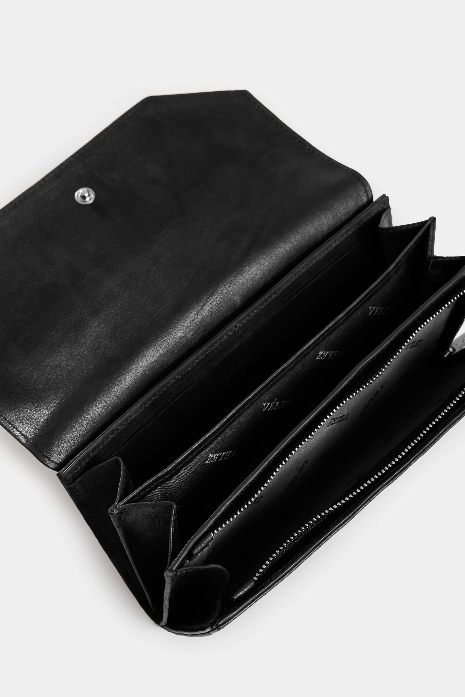 Kauai structured leather checkbook holder for women - Image 5