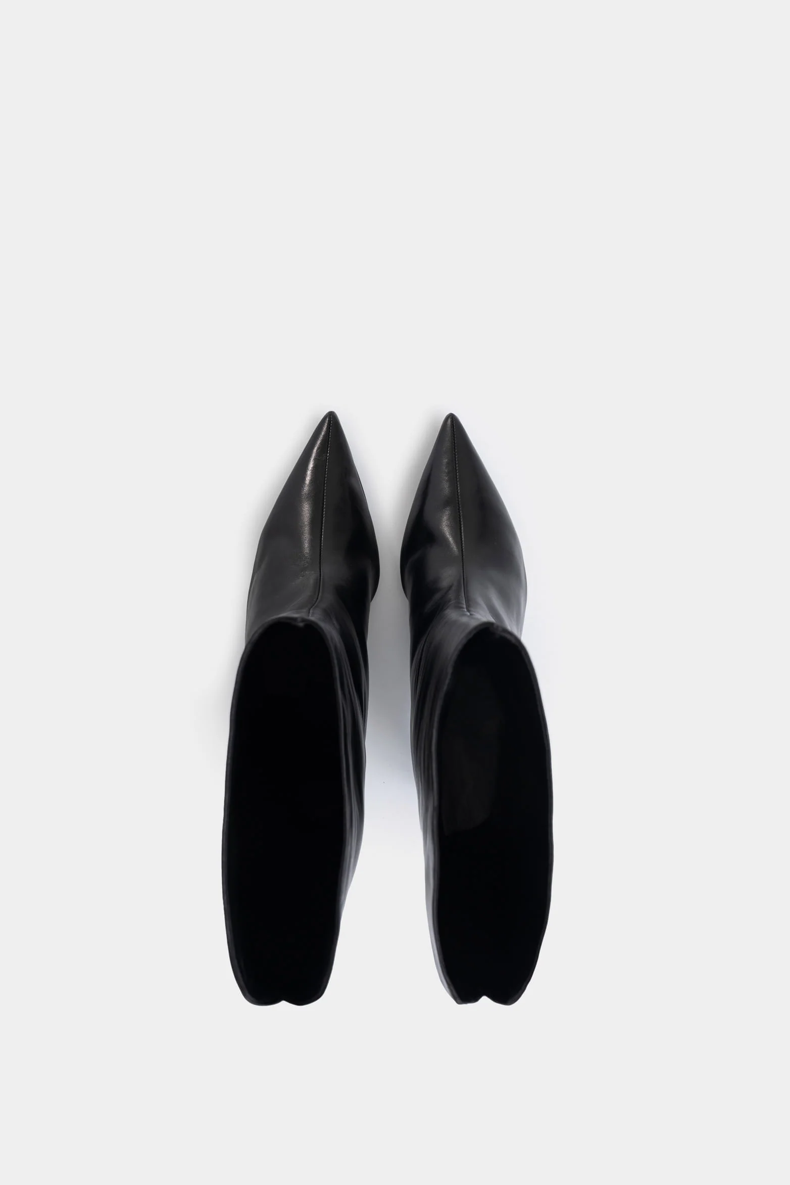 Lanceolata Heeled Boots for Women Pointed Silhouette - Image 4