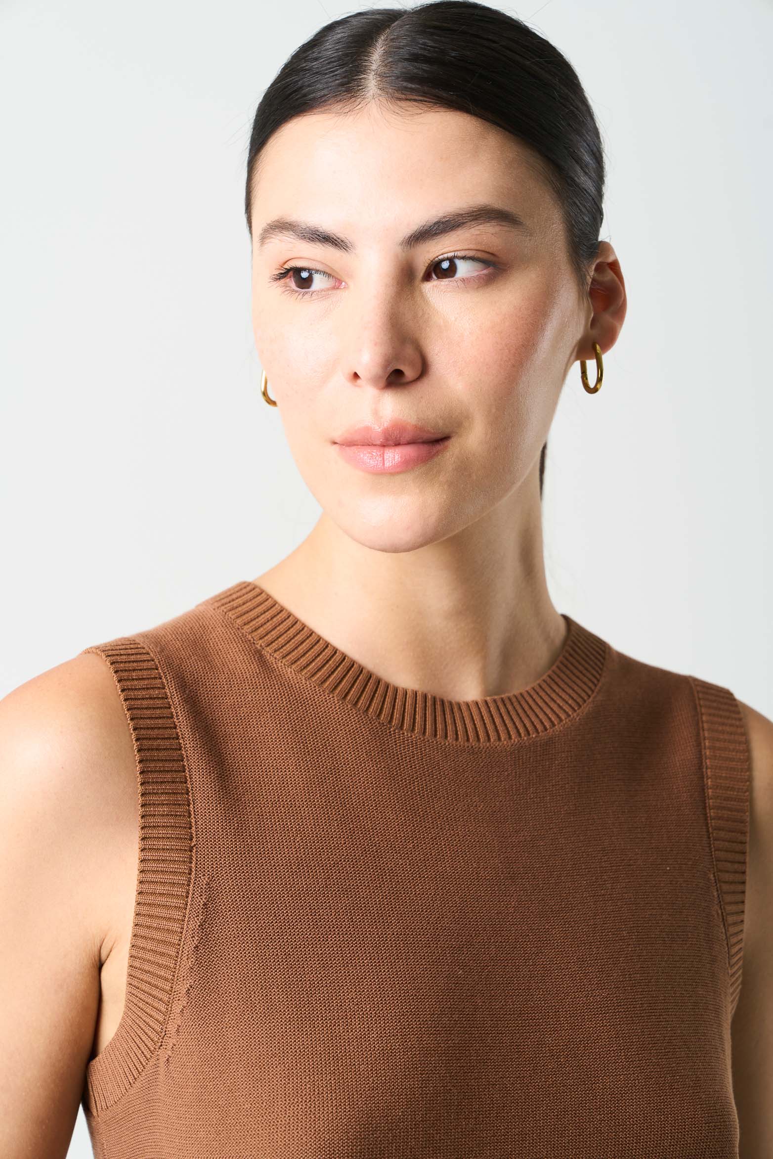 Lightweight Astromelia knit top for women - Image 6