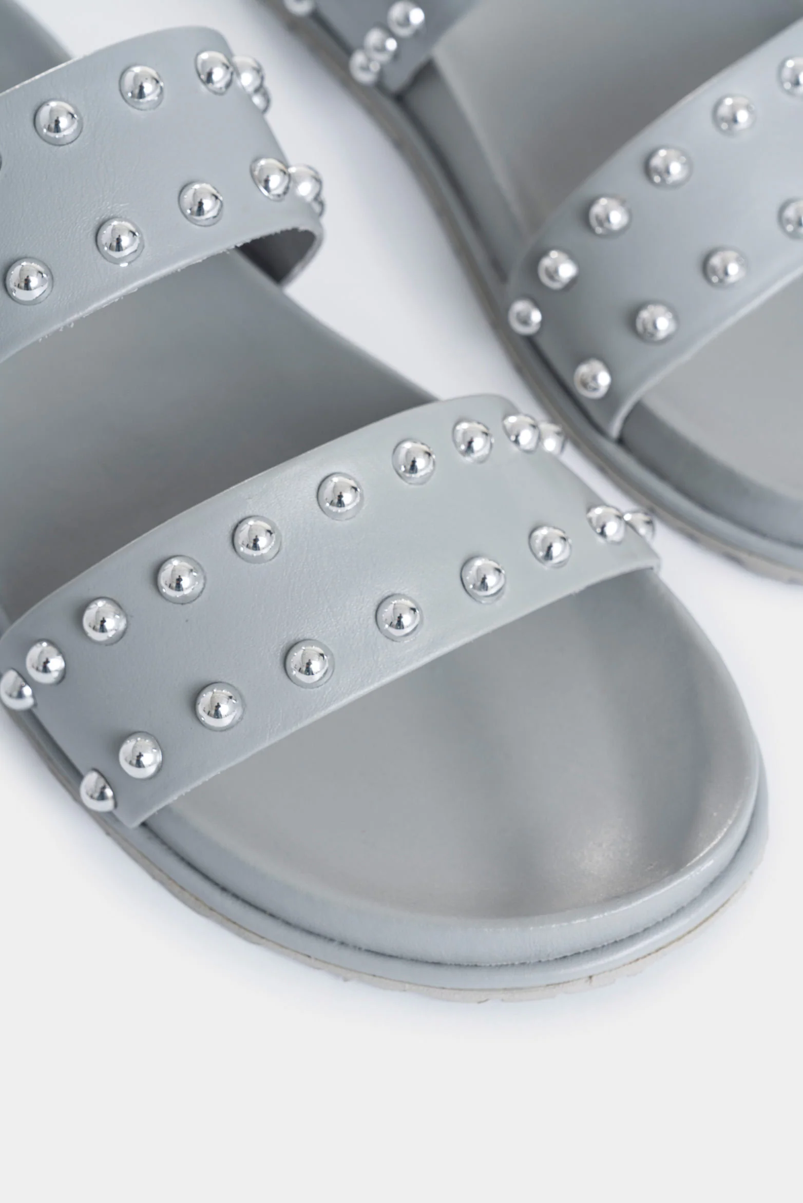 Lisboa Flat Leather Sandals for Women with Studs - Image 5