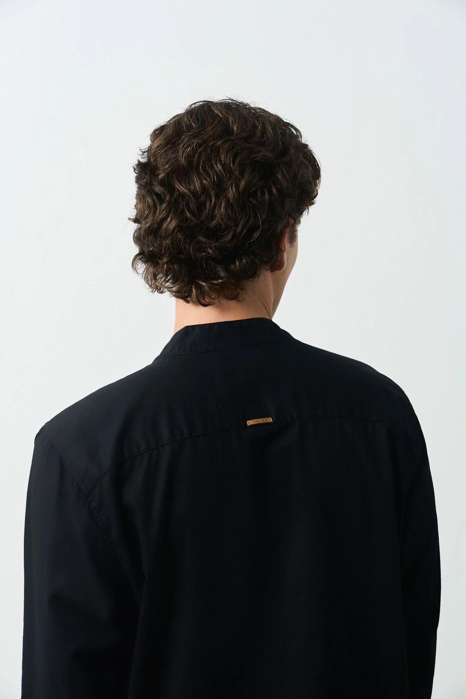 Long-sleeve linen shirt for men with Nerú collar - Image 4