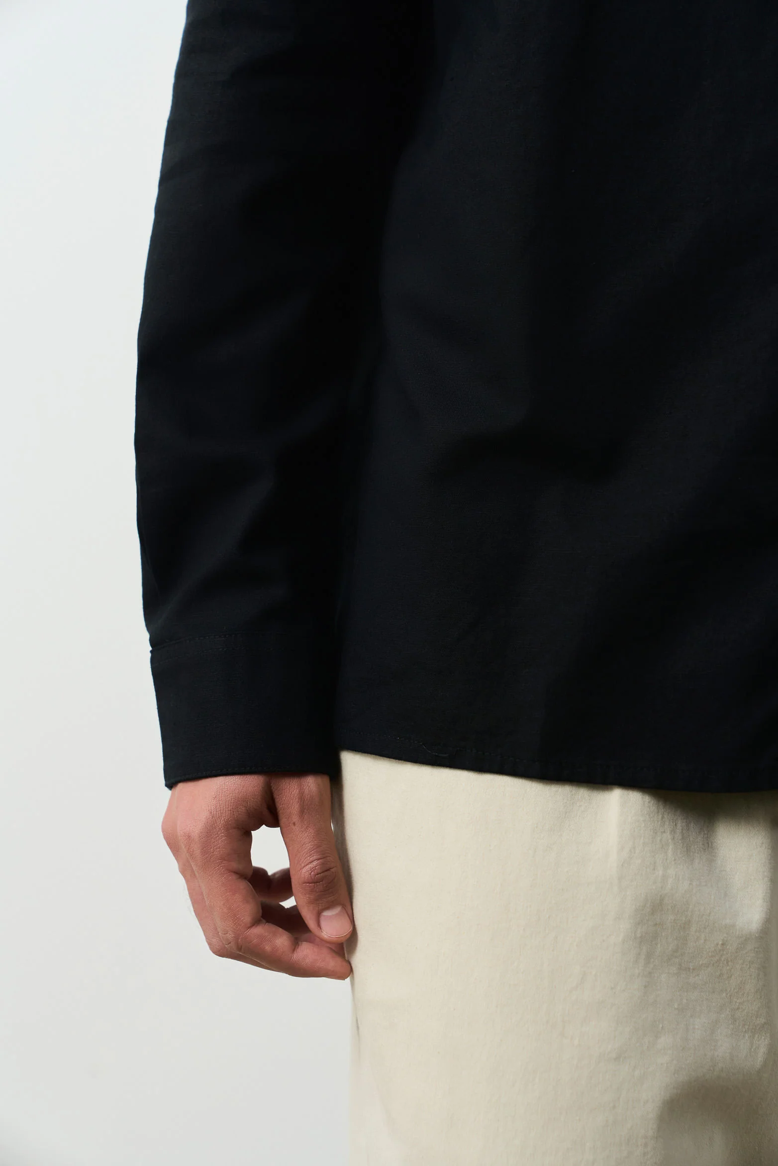 Long-sleeve linen shirt for men with Nerú collar - Image 5