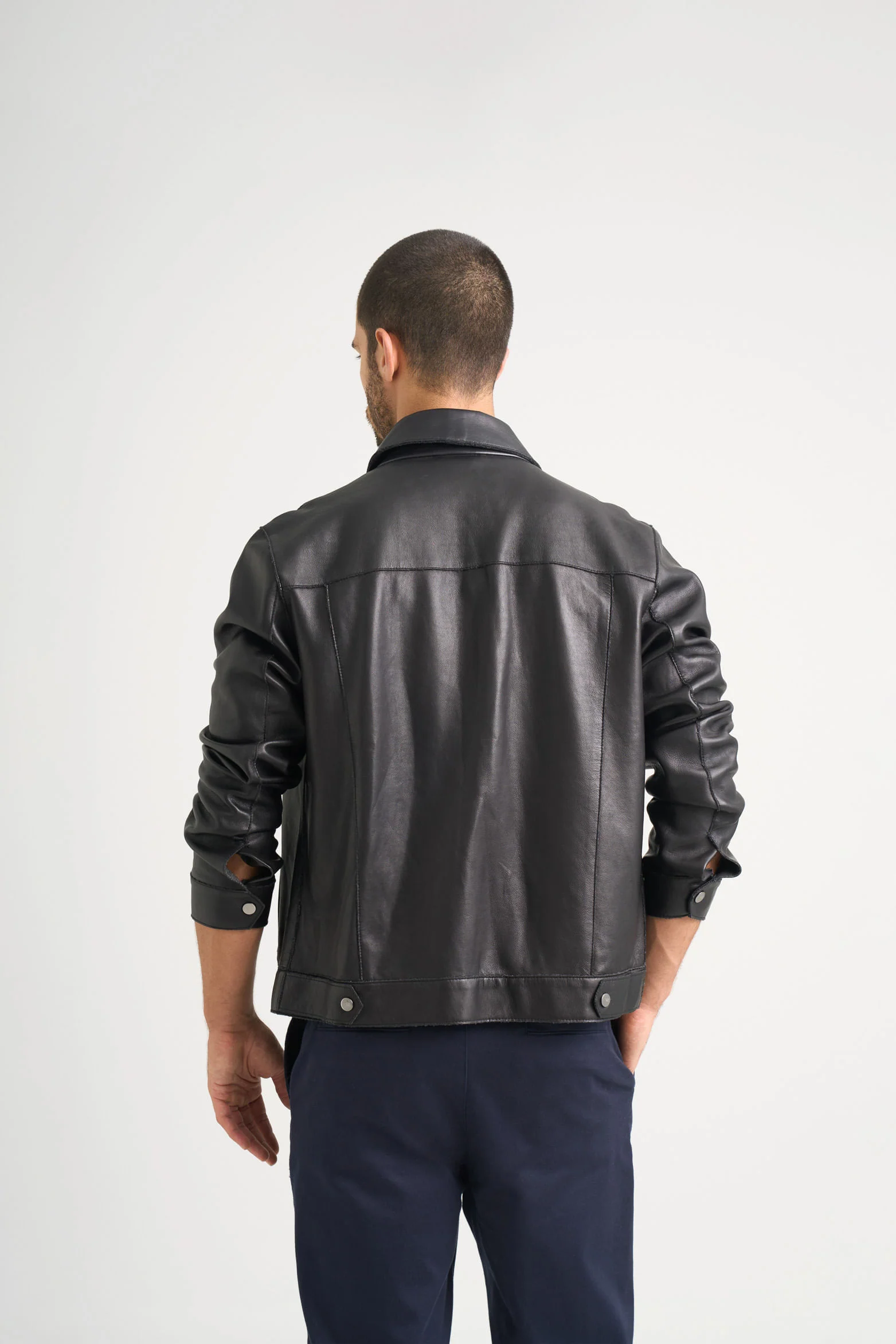Lucca leather jacket for men trucker silhouette - Image 6