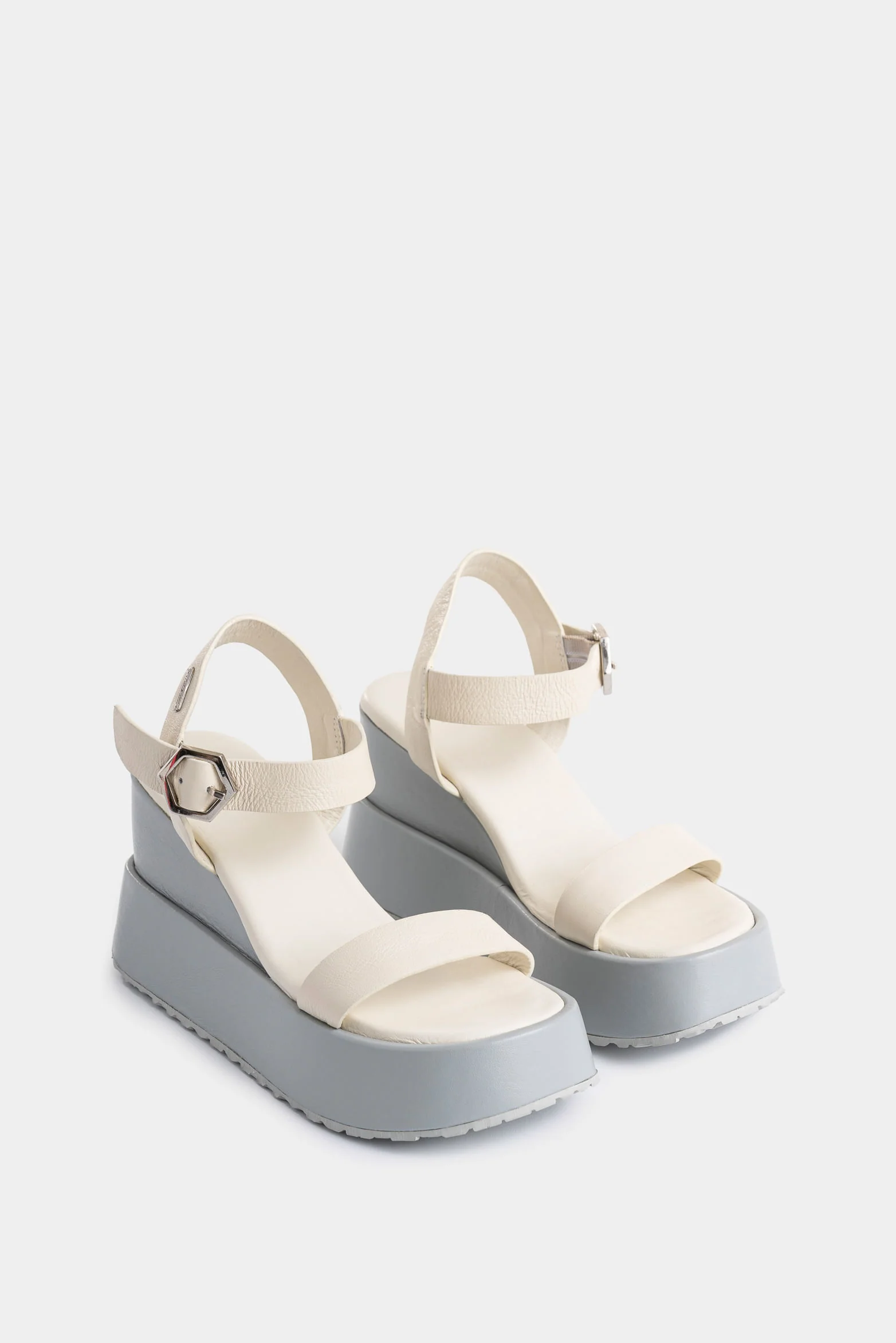 Luna Platform Leather Sandals for Women with Hexagonal Detail - Image 2