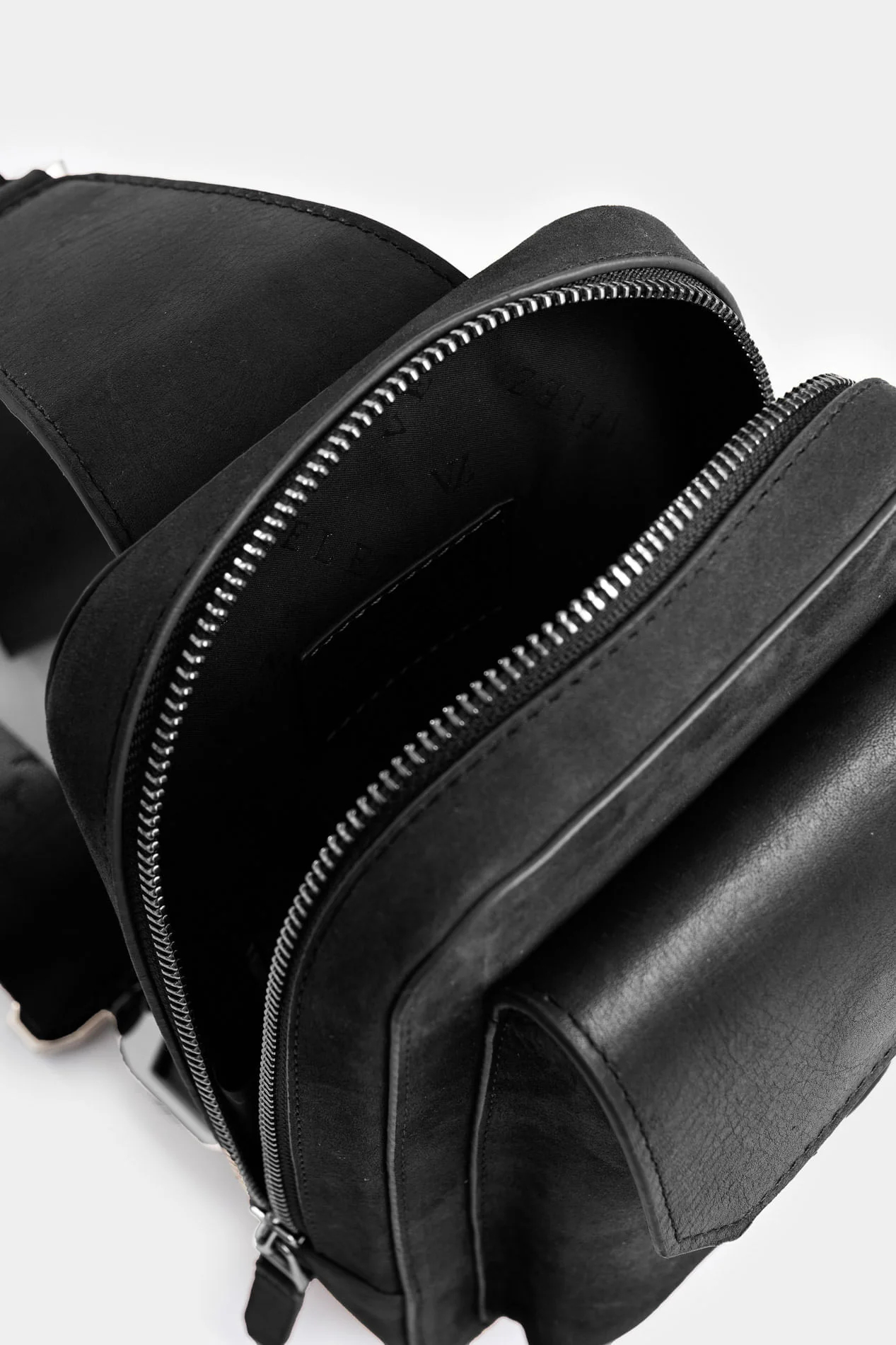 Lyra leather crossbody bag for men waxed effect - Image 5