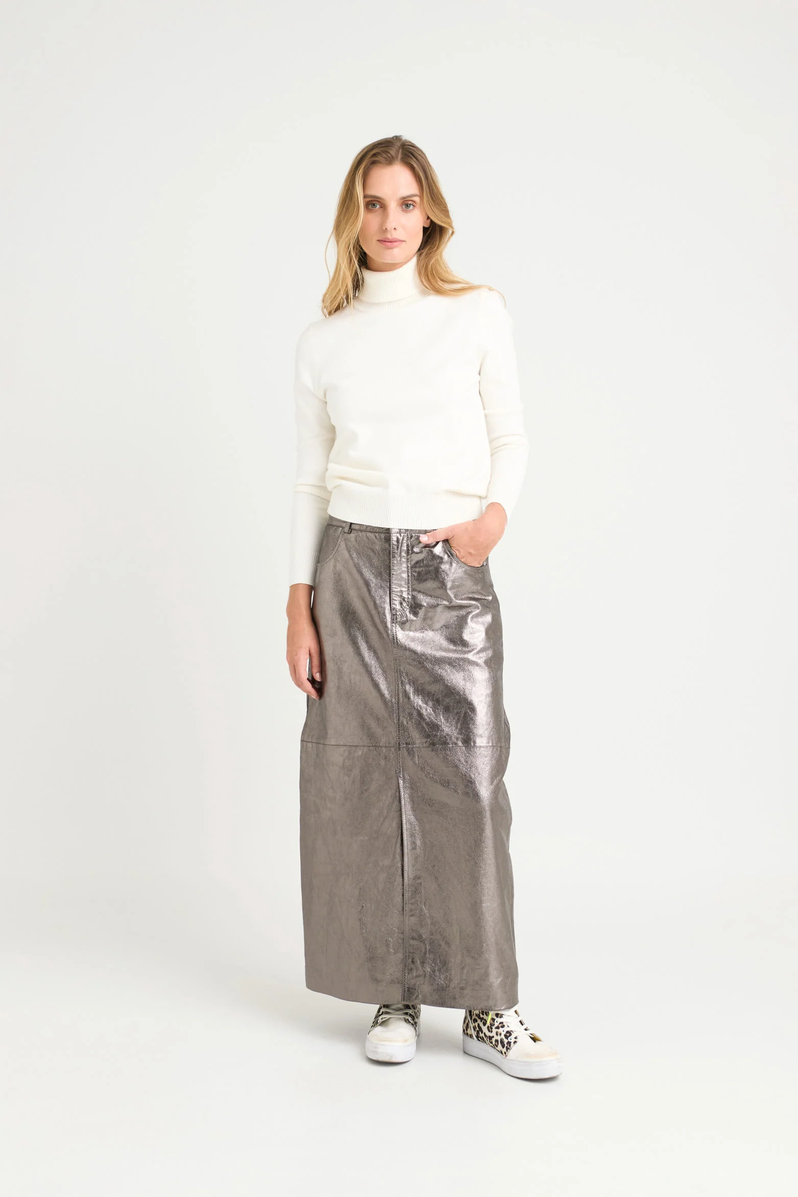 Maqui Basic Knit Sweater Turtleneck - Image 2