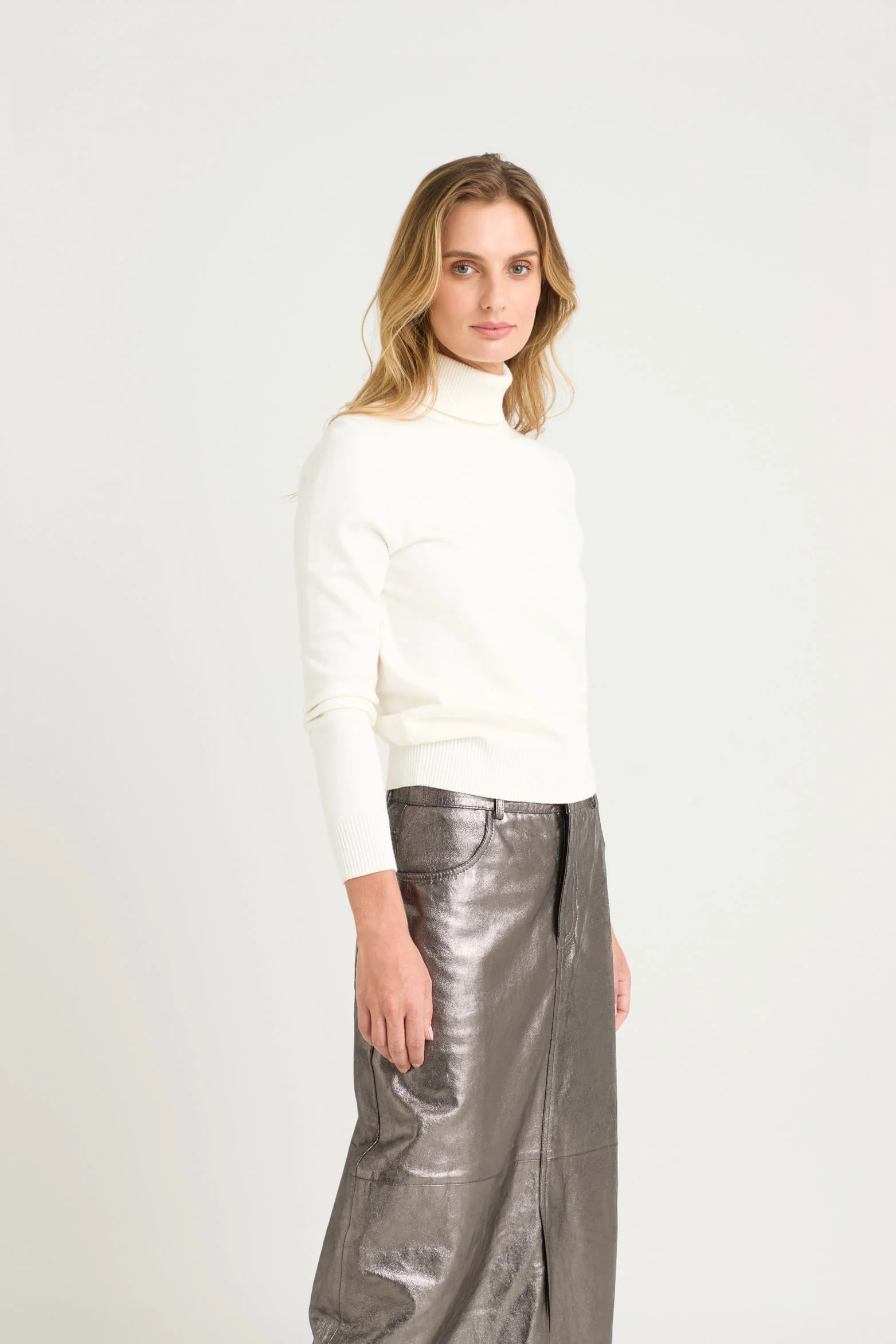 Maqui Basic Knit Sweater Turtleneck - Image 4