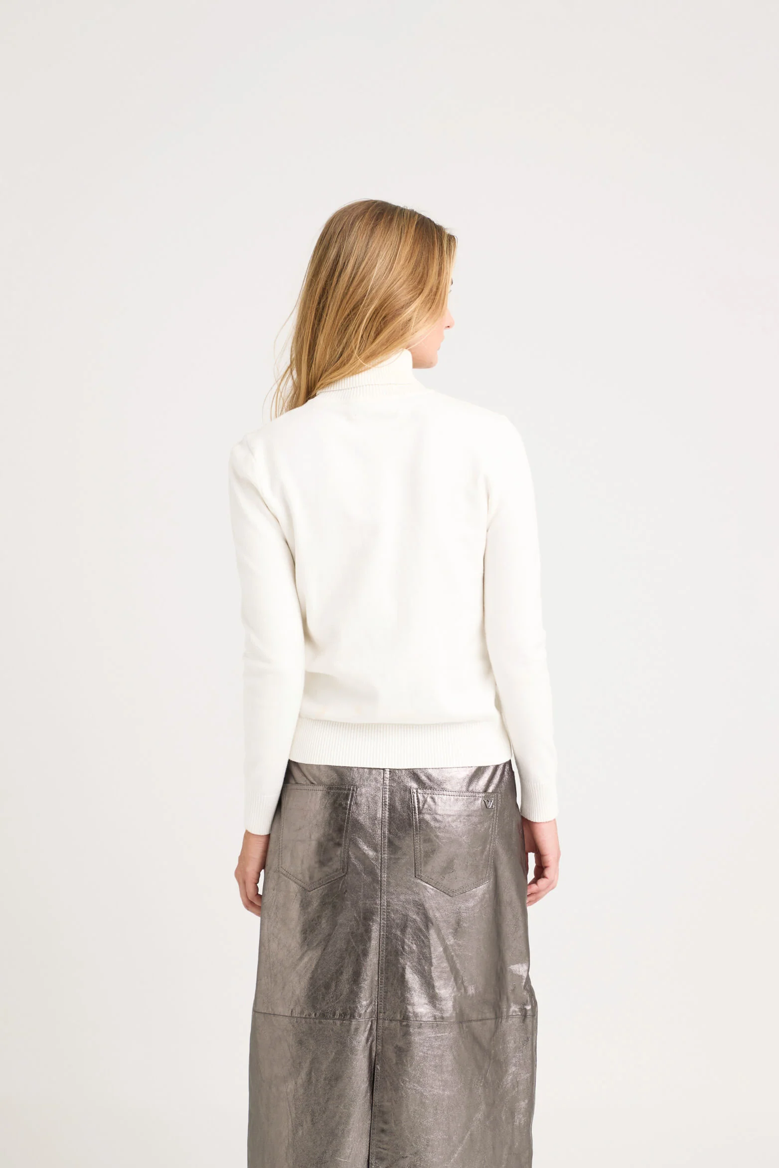 Maqui Basic Knit Sweater Turtleneck - Image 6