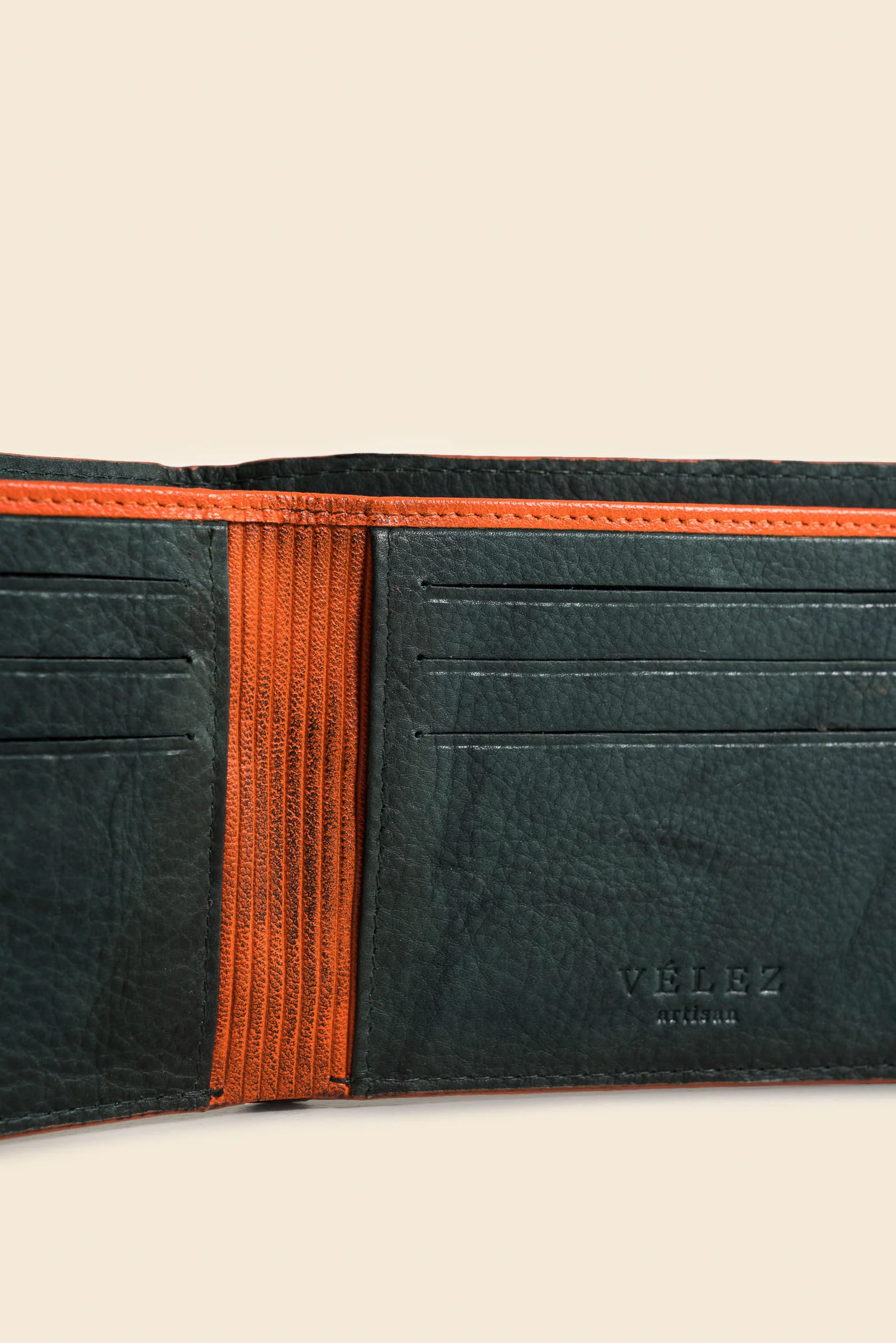 Men’s Australis Wallet in Hand-Aged Smooth Leather - Image 5