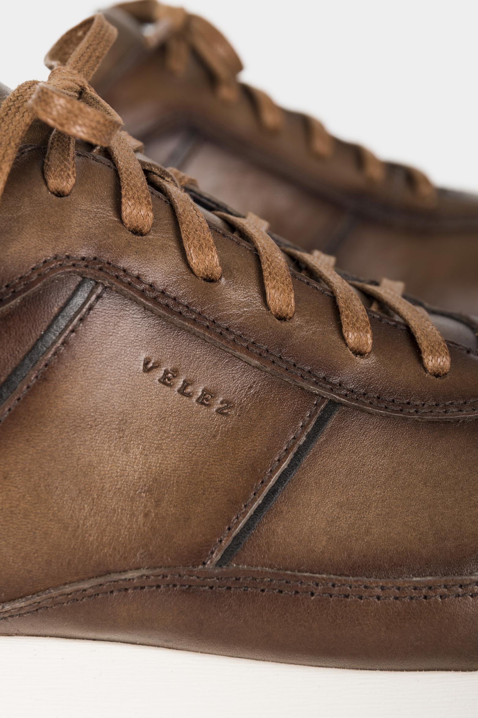Men’s Boston Leather Sneakers with Contrast Heel Counter - Image 4