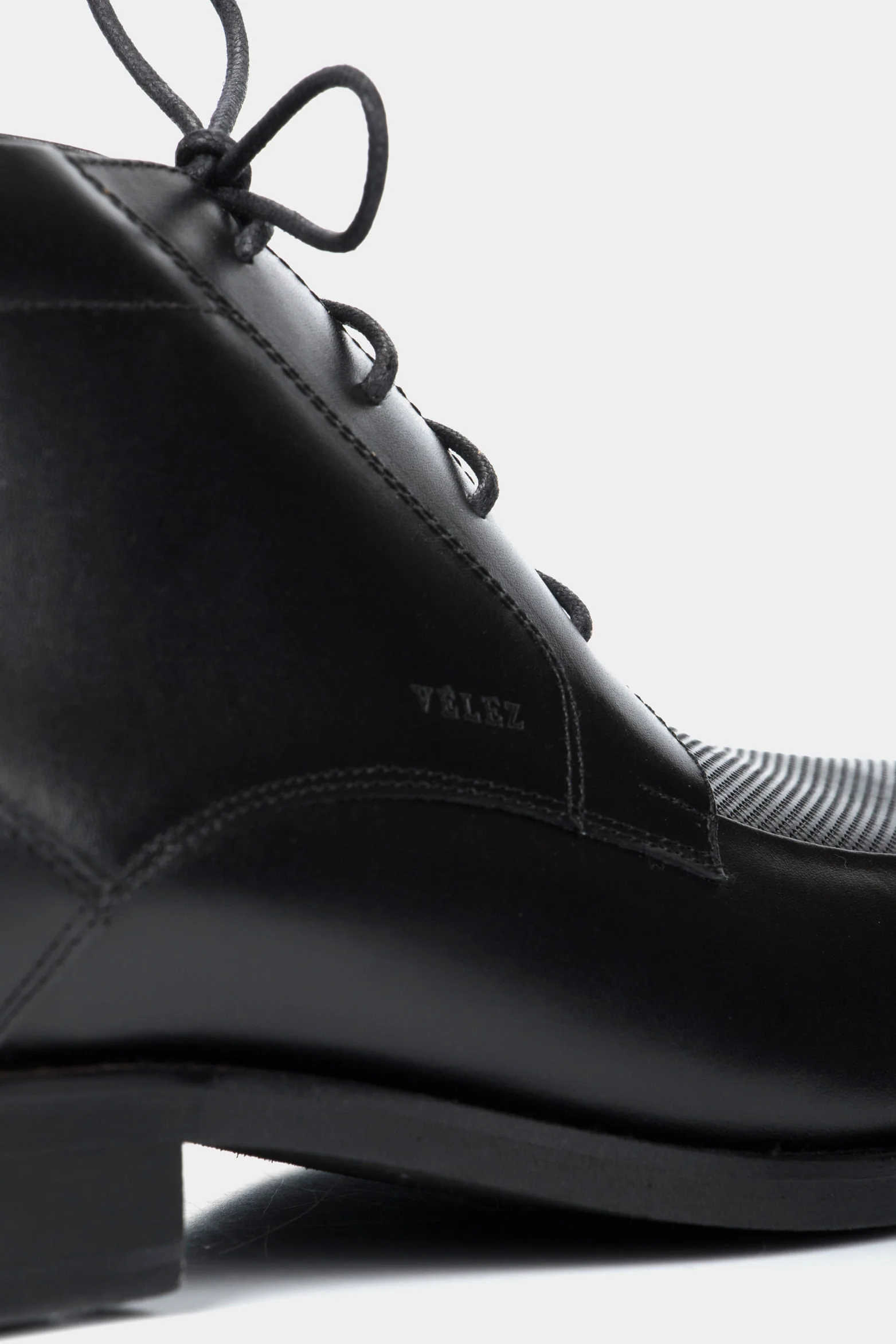 Men’s Classic Office Leather Boots in Black - Image 5