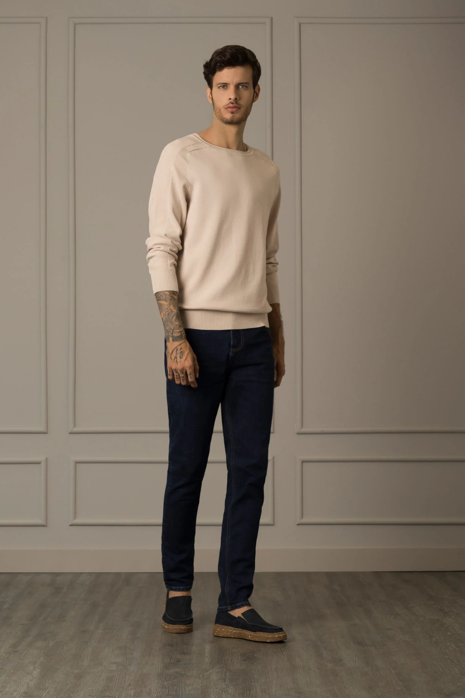Men’s Cotton Knit Sweater with Raglan Sleeves