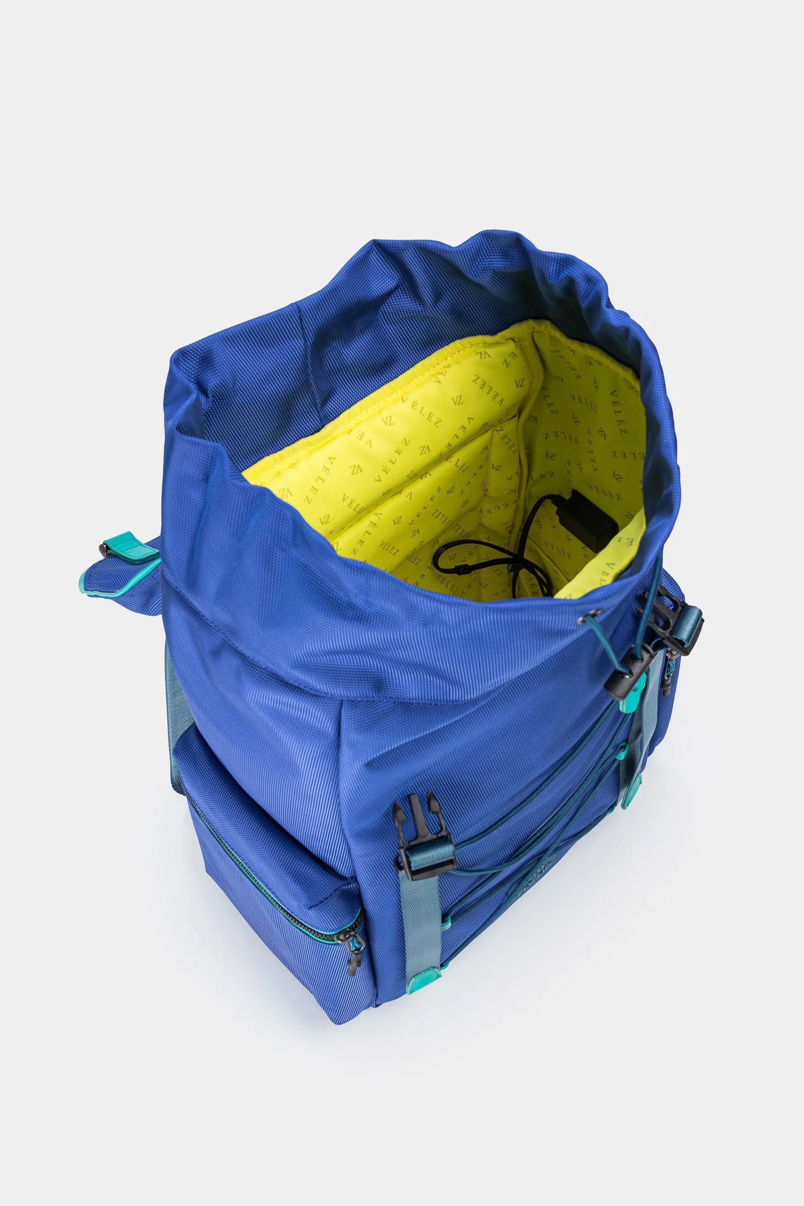 Men’s Konda Multifunctional Backpack in Canvas and Leather - Image 7