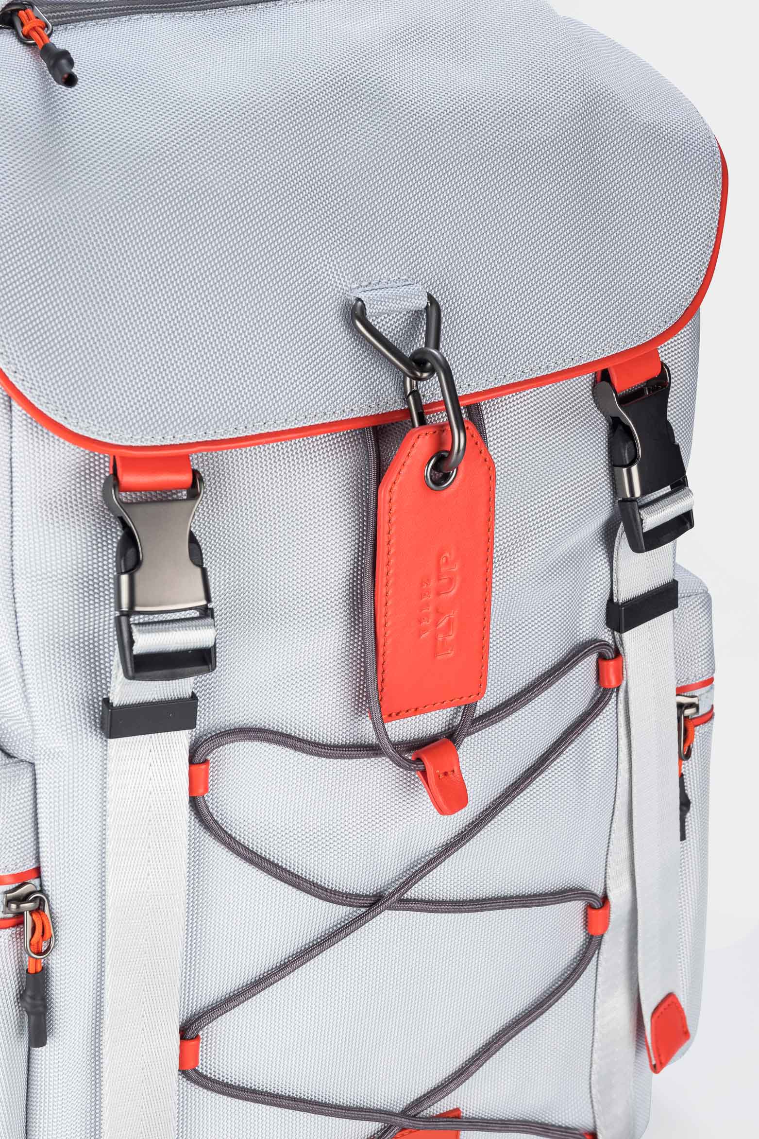 Men’s Konda Multifunctional Backpack in Canvas and Leather - Image 5