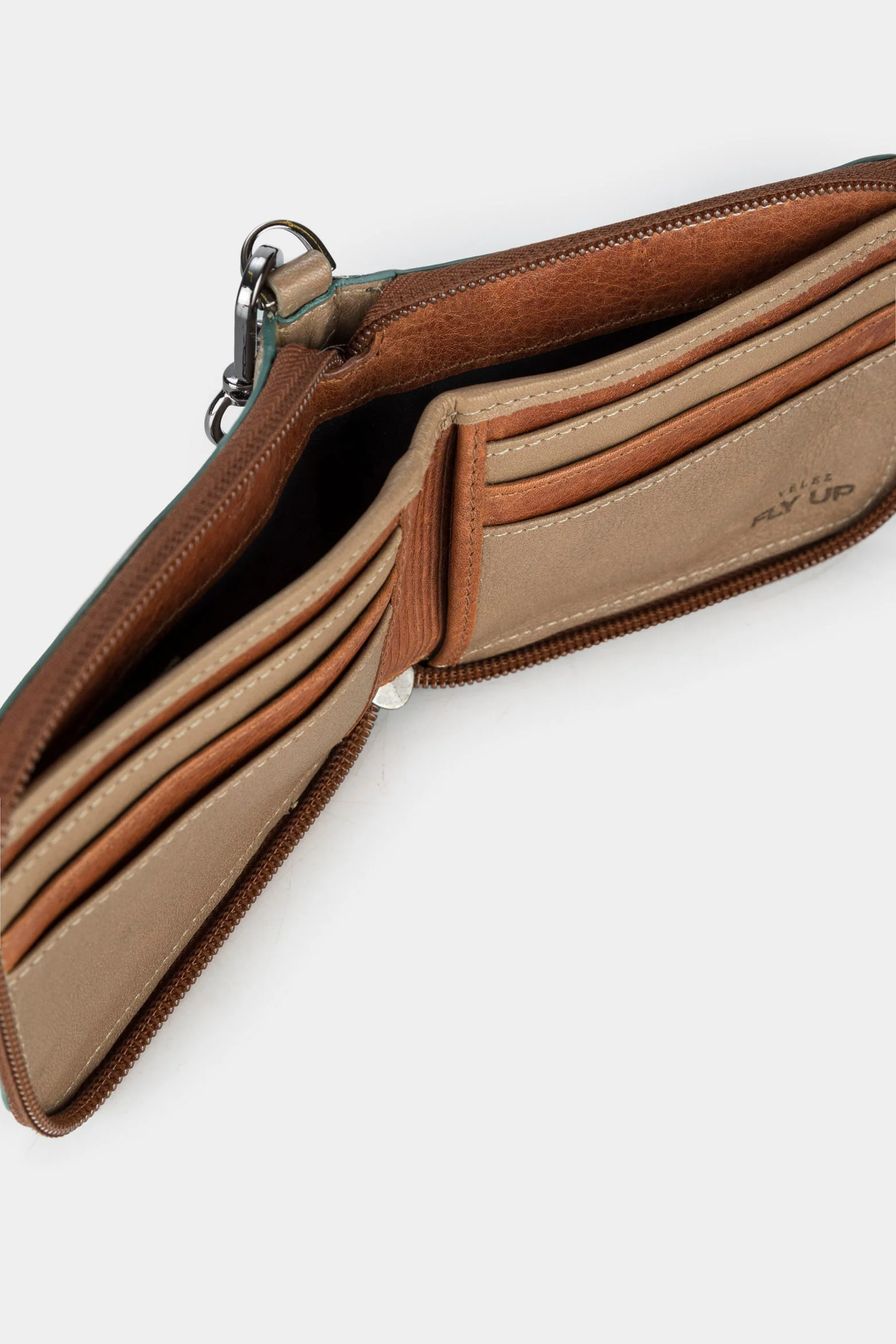 Men’s Lebrunt Leather Wallet with Removable Chain and Carabiner - Image 6